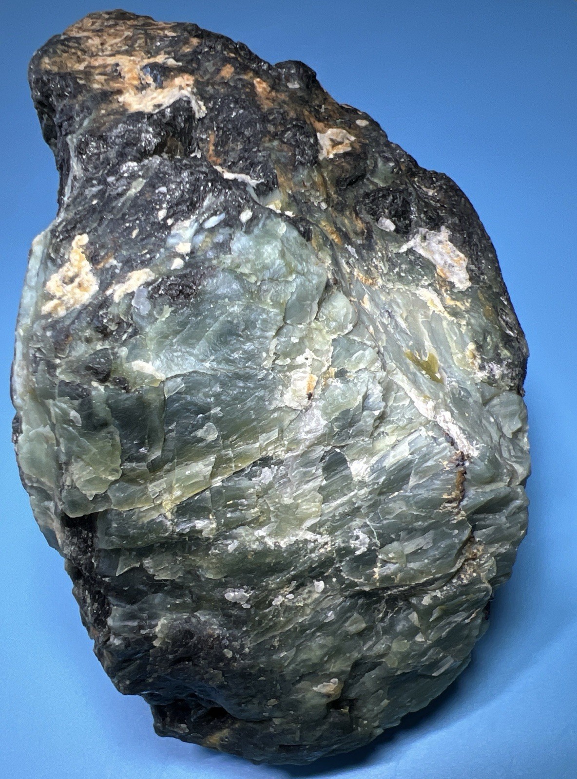 3.2 Lb Chatoyant Nephrite w Magnetite -Washington