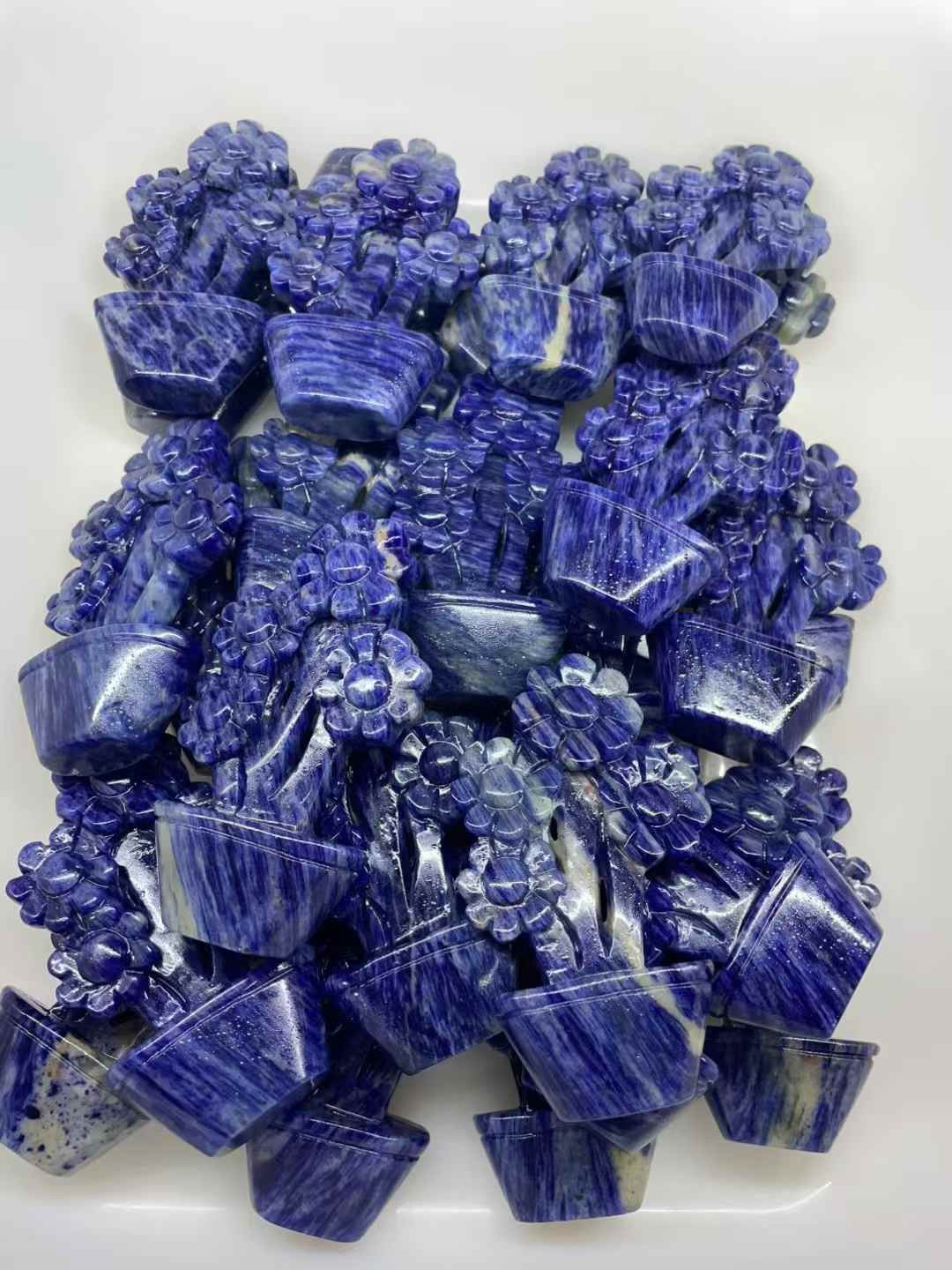 1pc Natural Blue-veins Stone Quartz Carved Flower Skull Crystal Reiki Decor Gift