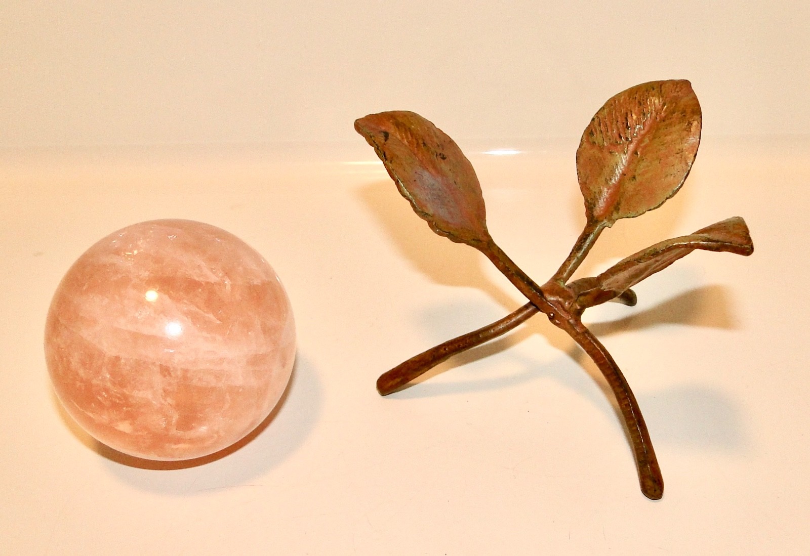 Pink ROSE QUARTZ ORB Ball Sphere + Brown Metal TWIG STAND 4 3/4″ Tall