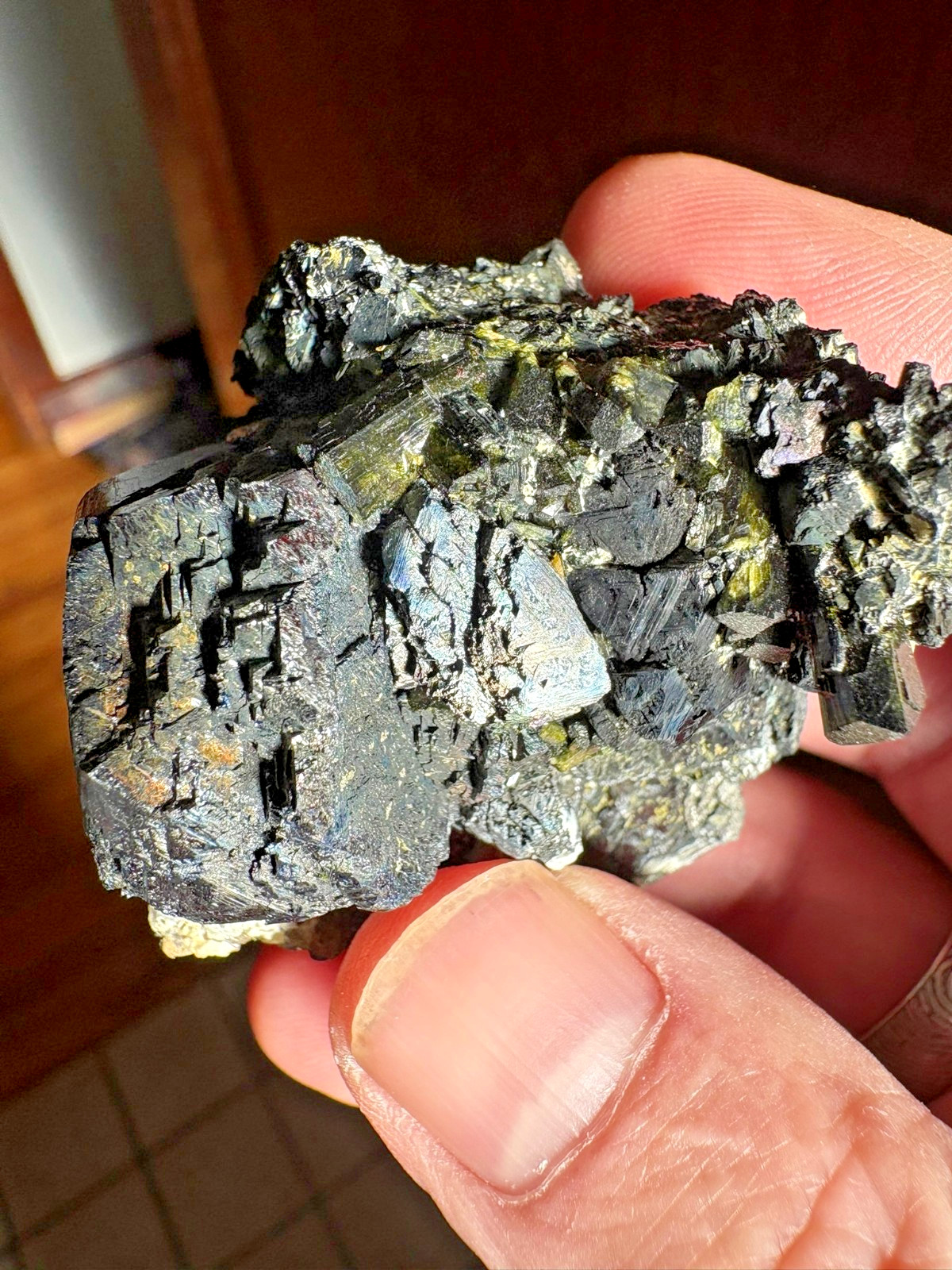 Magnetite, complex crystal, on Epidote, Cerro San Cristobal, Canete, Peru