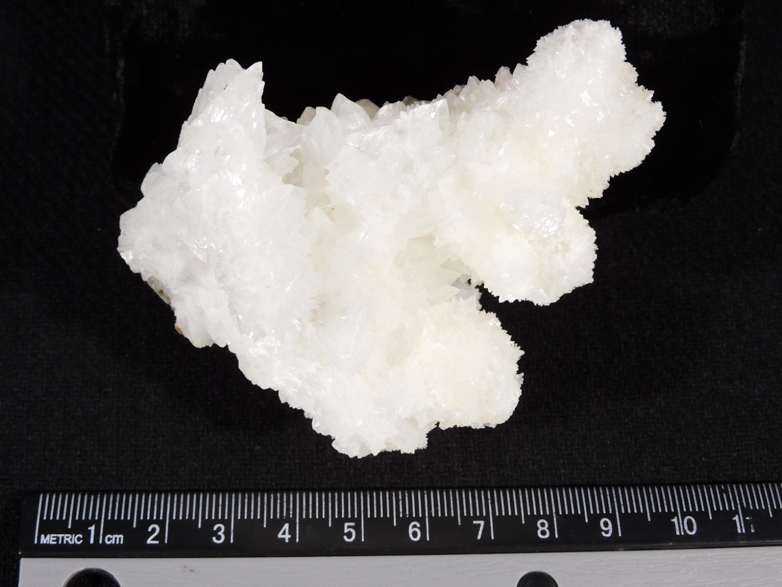 Bright White! CAVE Aragonite STALACTITE Crystal Cluster Mexico 145gr