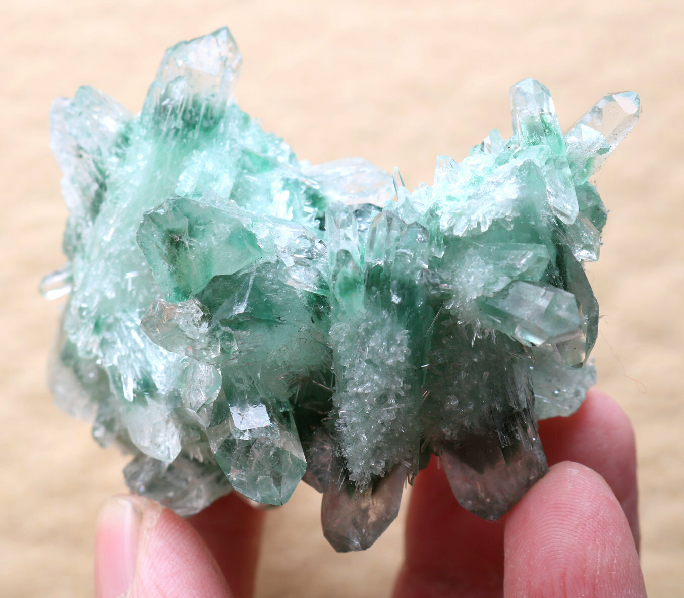 183g New discovery green ghost crystal clusters of mineral samples