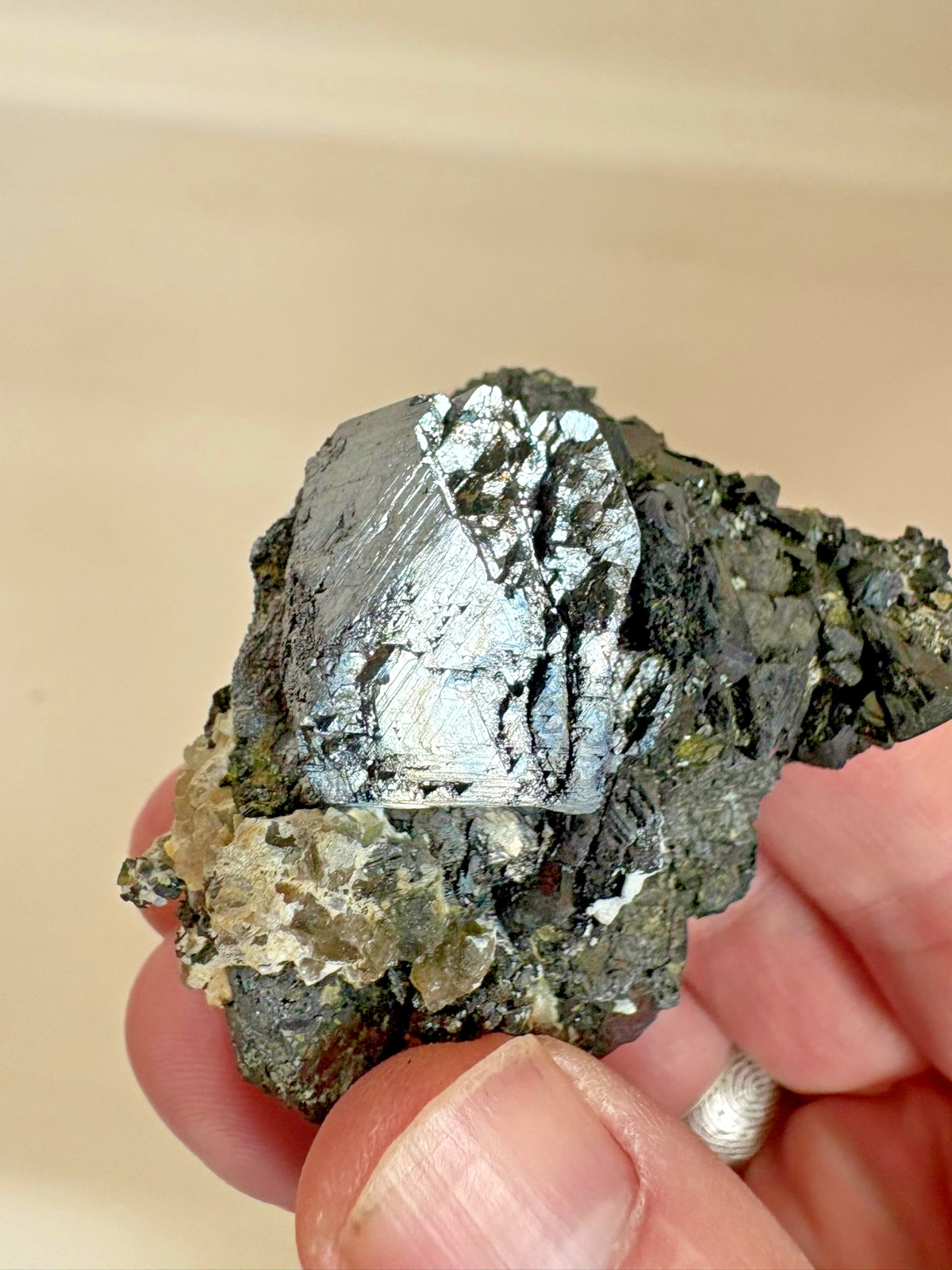 Magnetite, complex crystal, on Epidote, Cerro San Cristobal, Canete, Peru