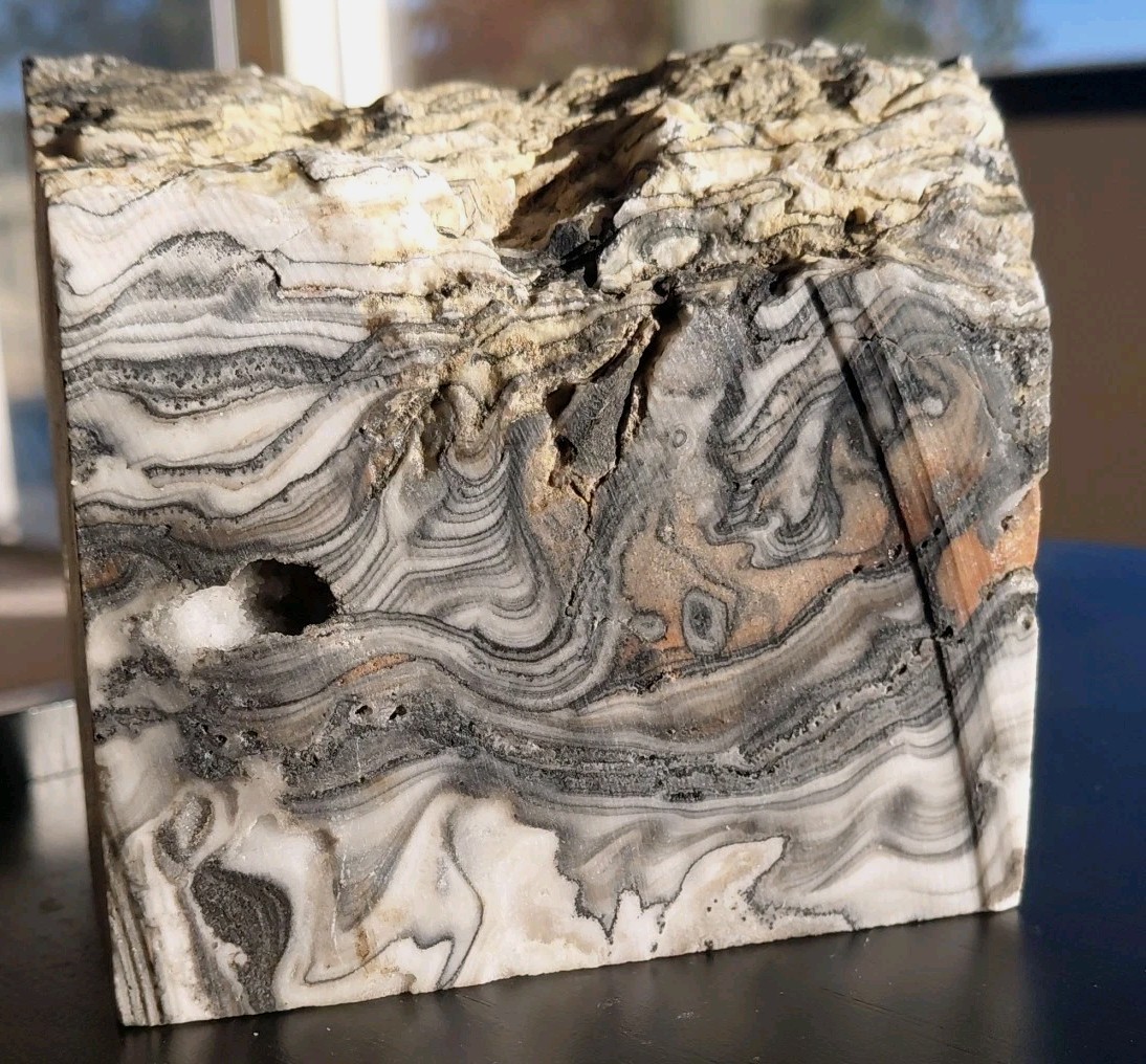Zebra Calcite Tower 2 Lbs Crystal Pocket Banded Dendritic Display 4″x 3 1/2″x 2″