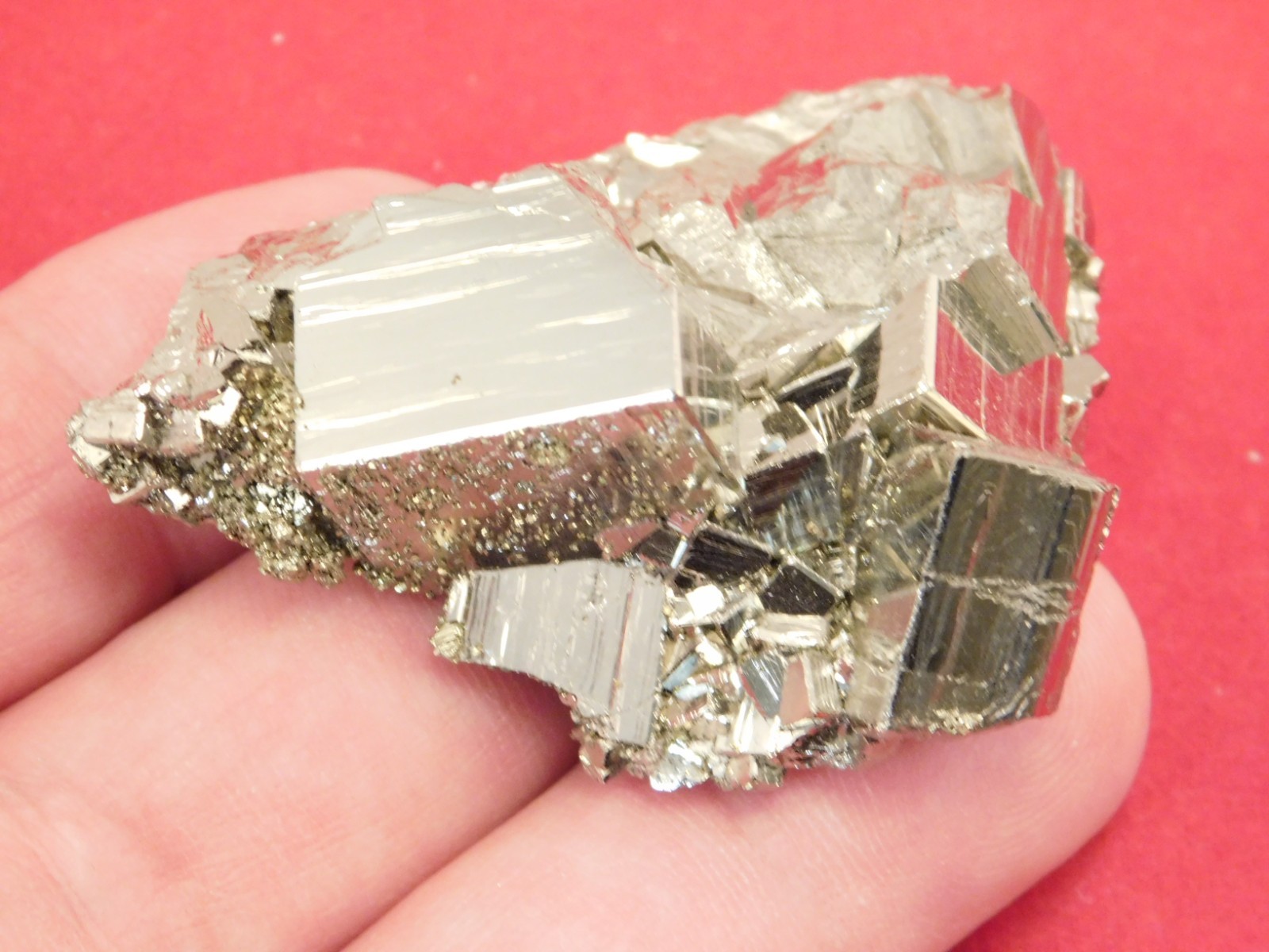 Smaller PYRITE Crystal CUBE Cluster! Nice and 100% Natural Peru 74.6gr