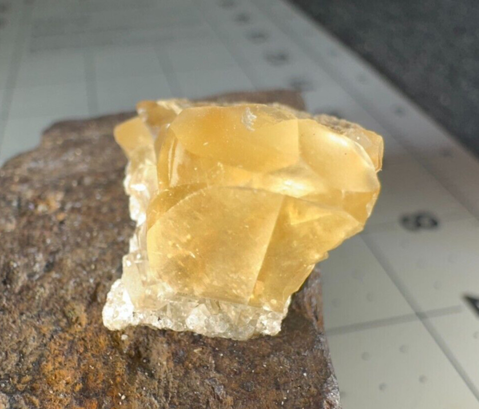 ➤ 1-1/4″ TWIN CALCITE CRYSTAL CLUSTER – DeBolt Quarry Richmond Indiana VIDEO➤634