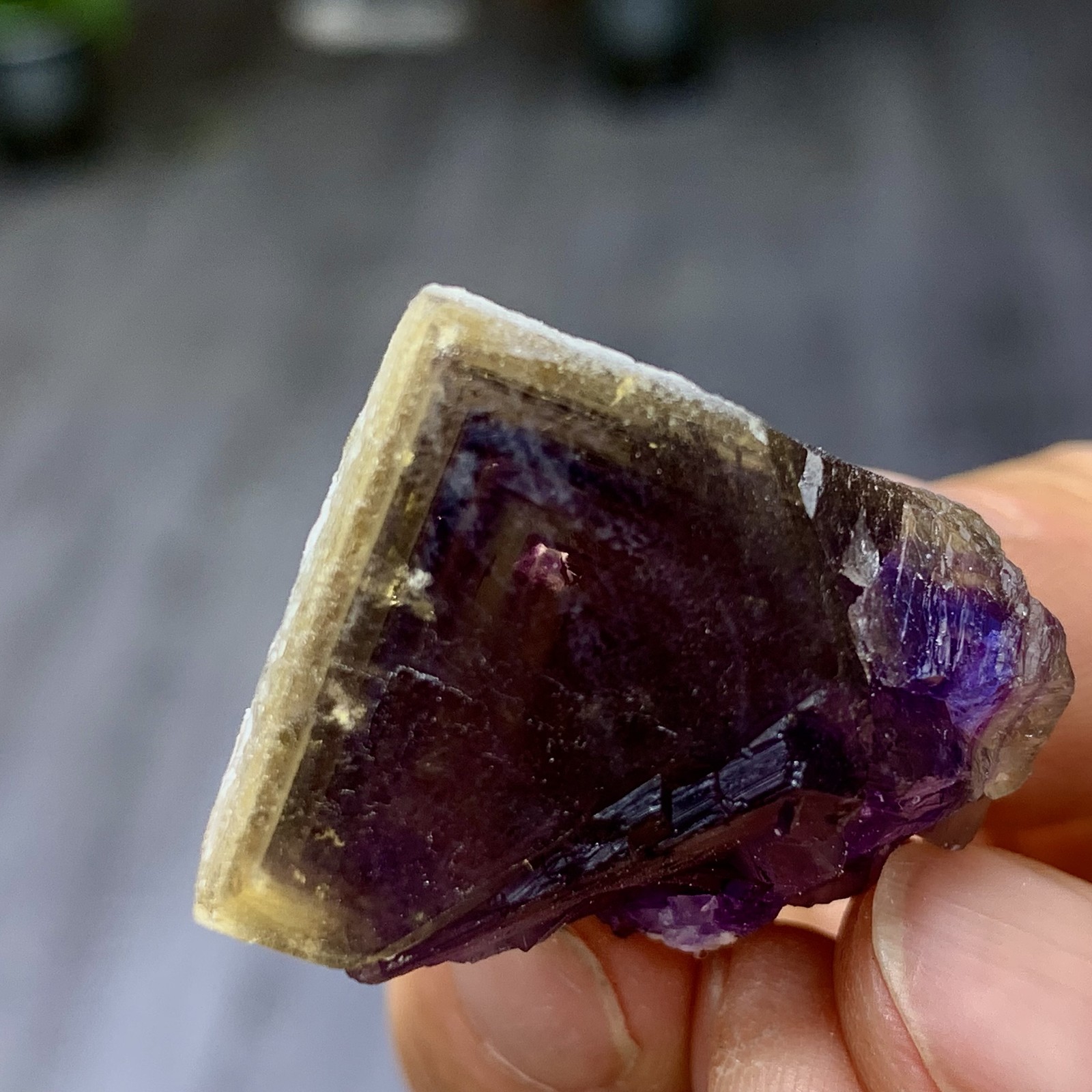 23G Rare transparent purple cubic fluorite mineral crystal sample/China