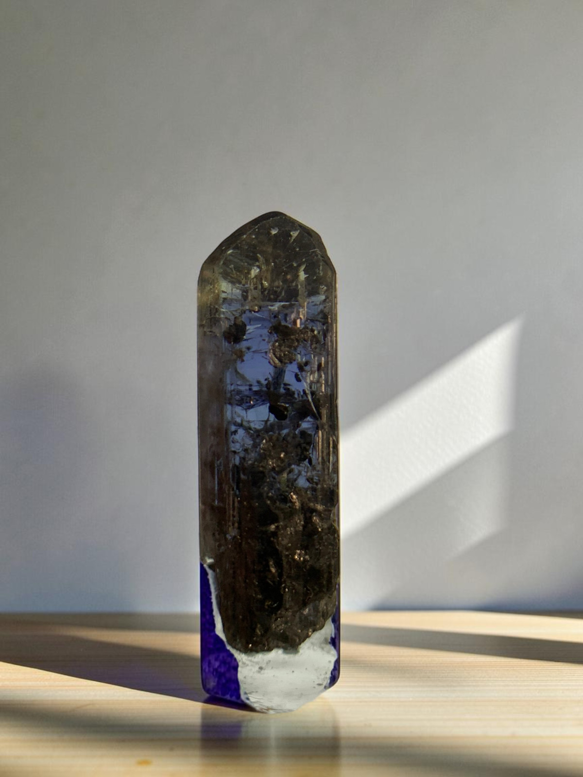 Fine Natural Tanzanite Pleochroic Crystal , Raw Gemstone From Tanzania 6.2 cts