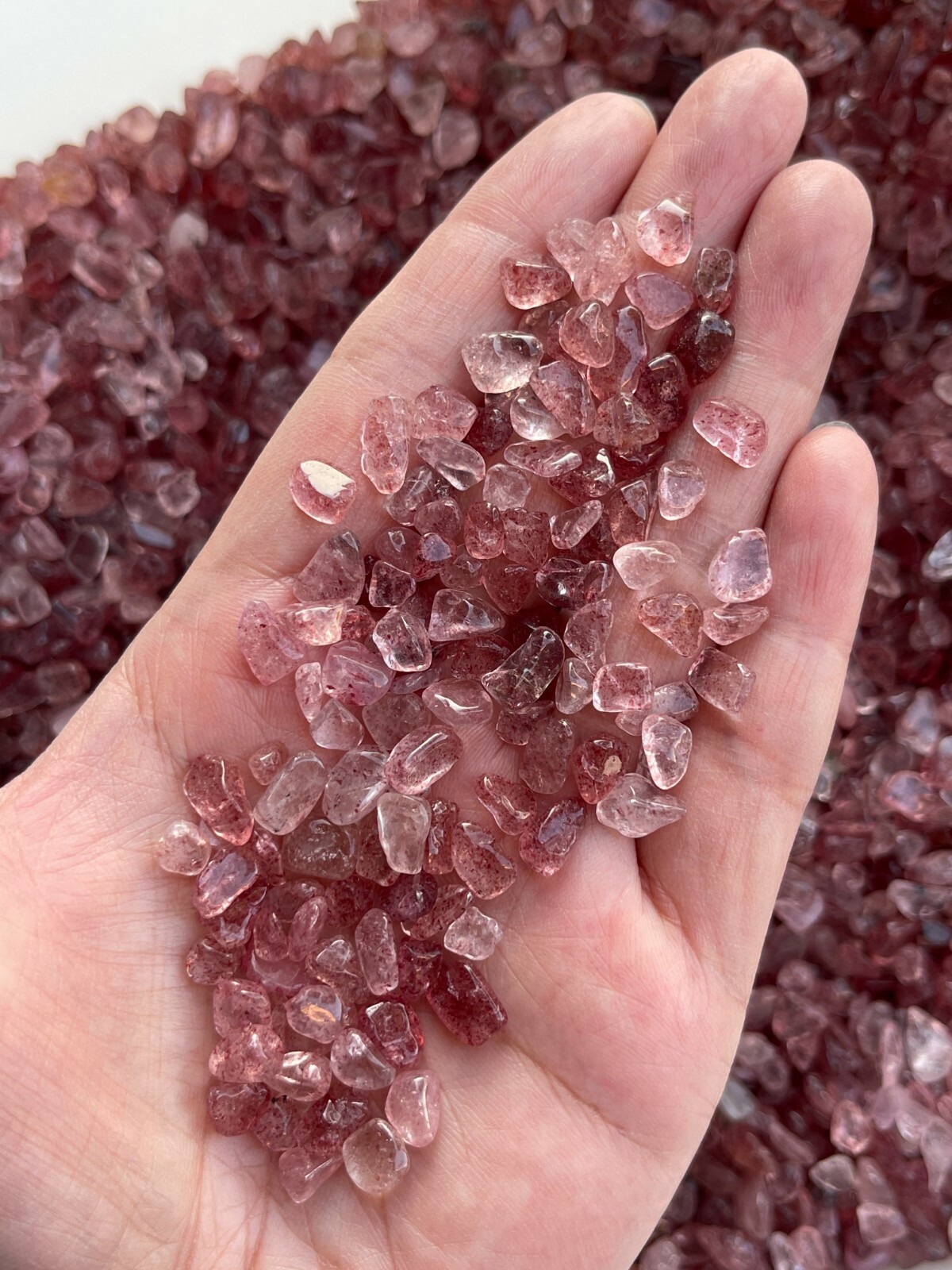 Grade A++ Strawberry Quartz Semi Tumbled Gemstone Mini Chips 4 – 8 mm, Bulk Lot