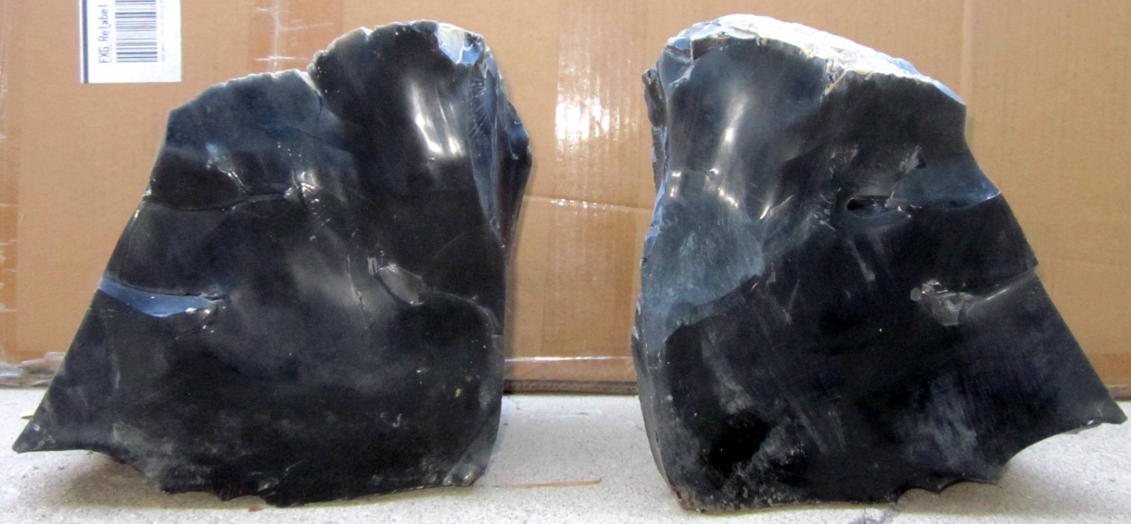 BLACK GLASS OBSIDIAN 42 LBS TOTAL 1 LG ROCK THAT SPLIT IN 2 PC NATURAL RAW ROUGH