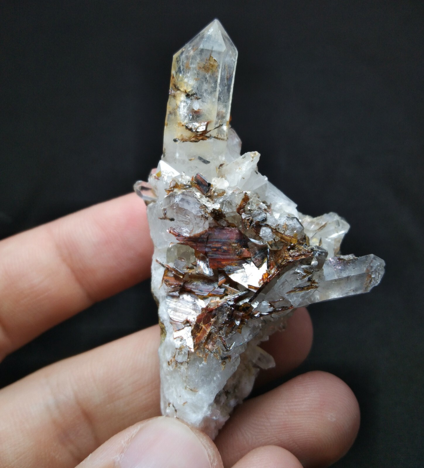 Brookite included quartz culture from Balochestan Pakistan