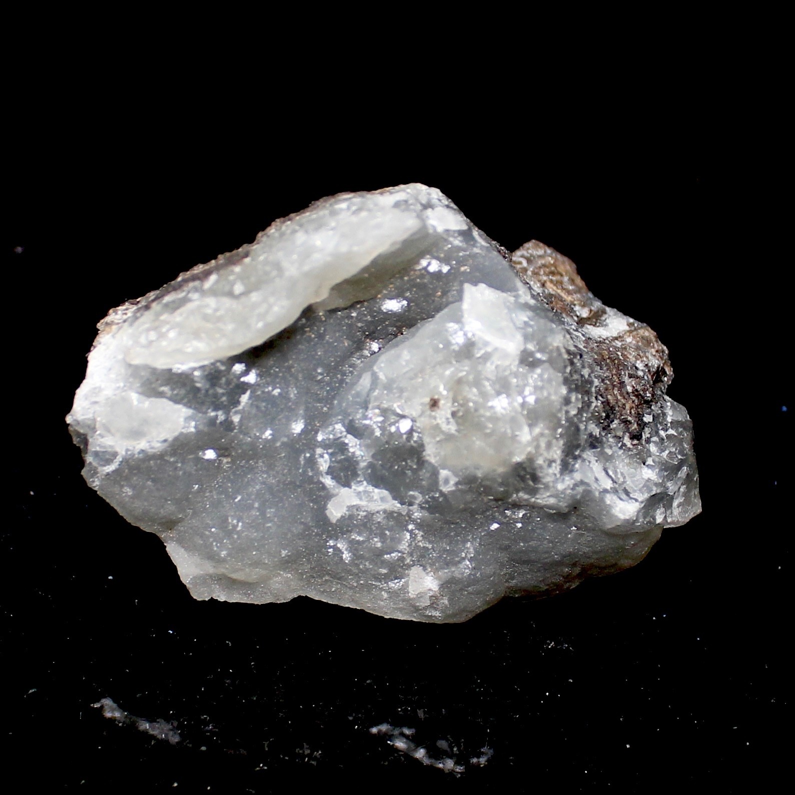 SMITHSONITE. Buena Tierra Mine, Santa Eulalia, Chihuahua, Mexico