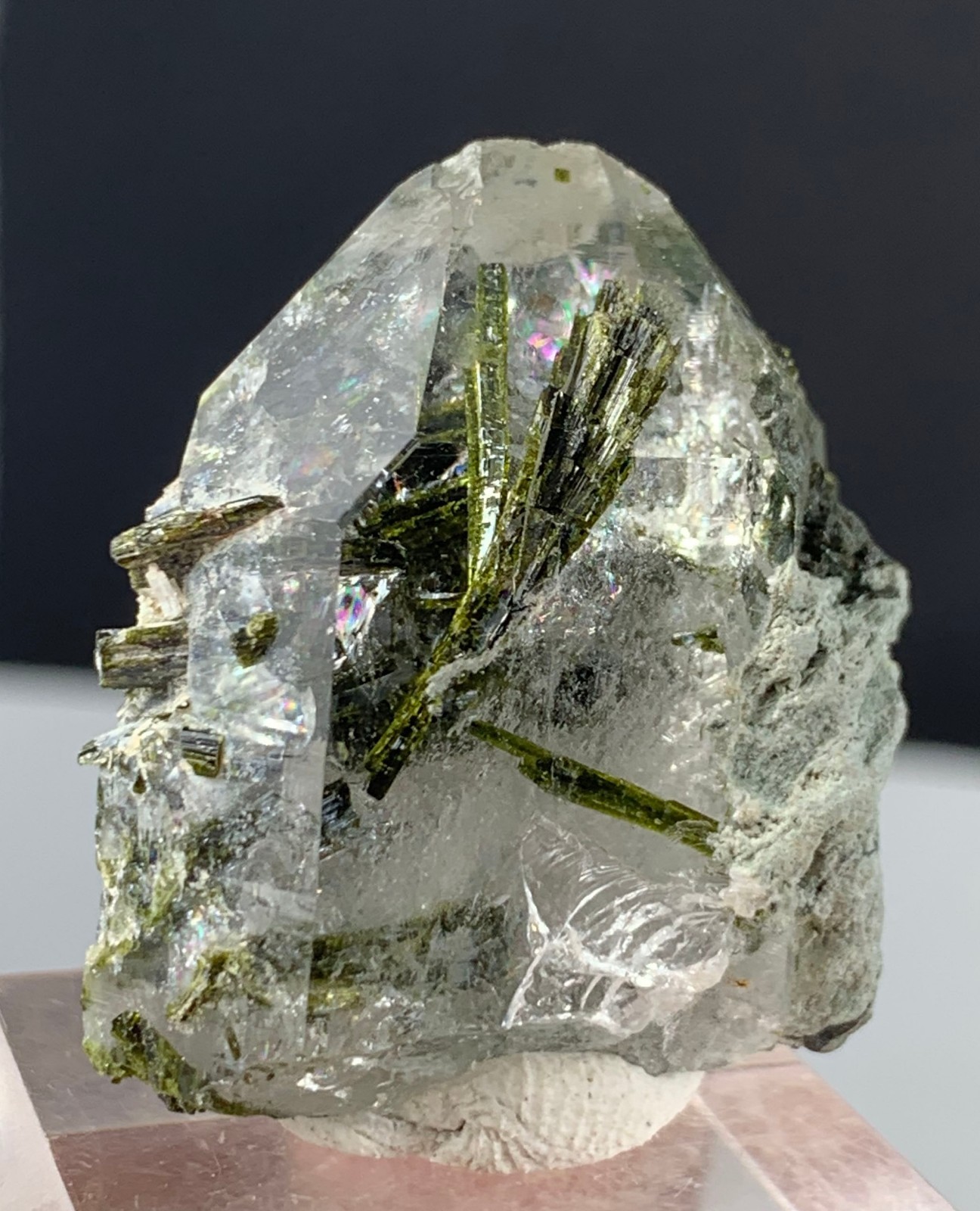 87 Carats Natural Quartz Crystals W/Epidote Inclusion From Balochistan Pakistan