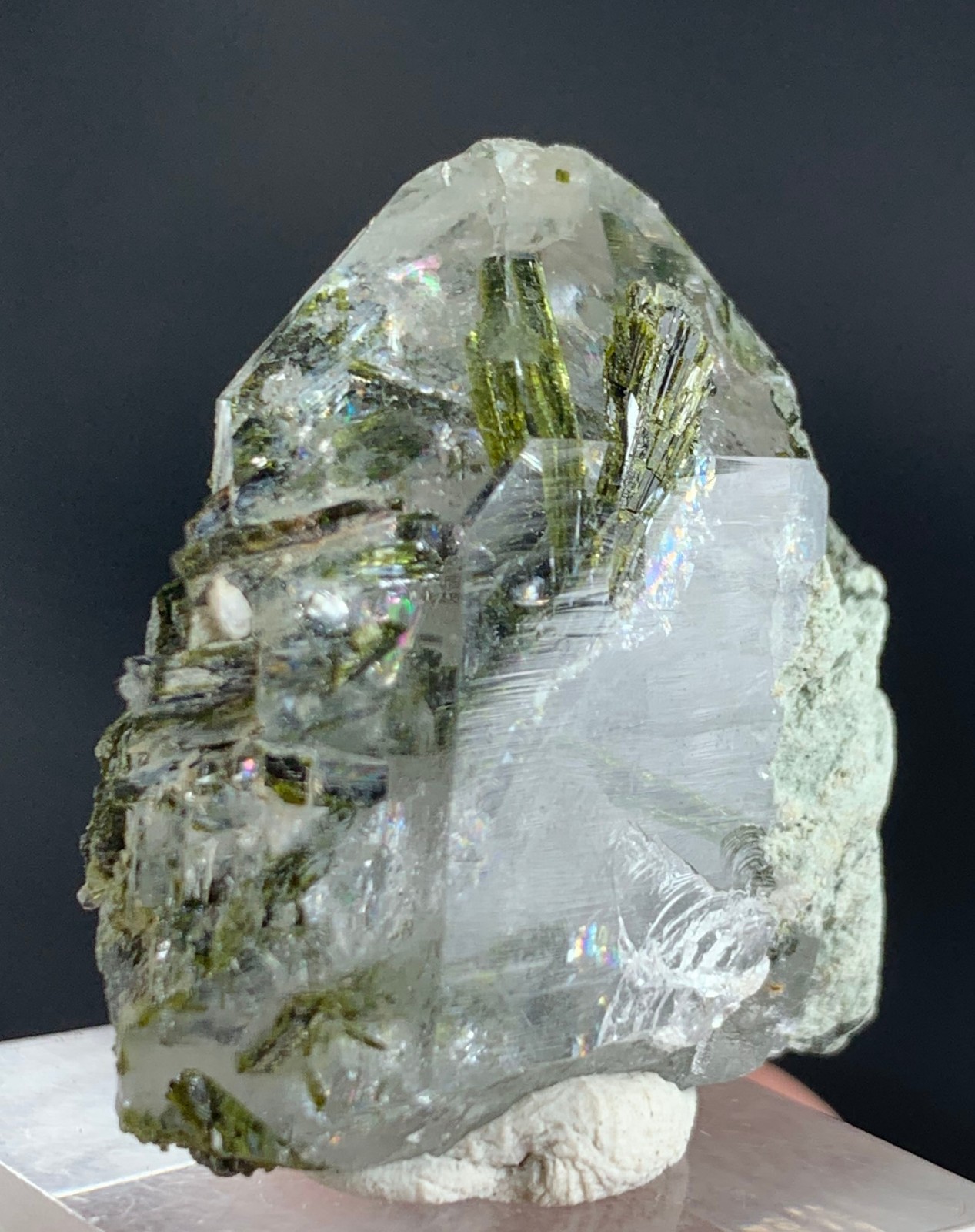 87 Carats Natural Quartz Crystals W/Epidote Inclusion From Balochistan Pakistan
