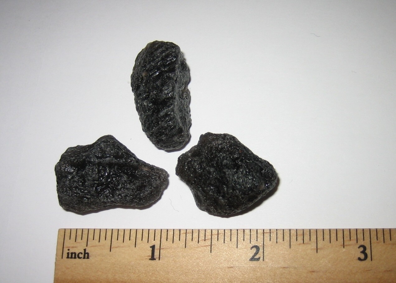 3 SMALL RARE 0.5-1″ AGNI MANI TEKTITE ( AGNIMANITITE ) TEKTITES INDONESIA 21g *3