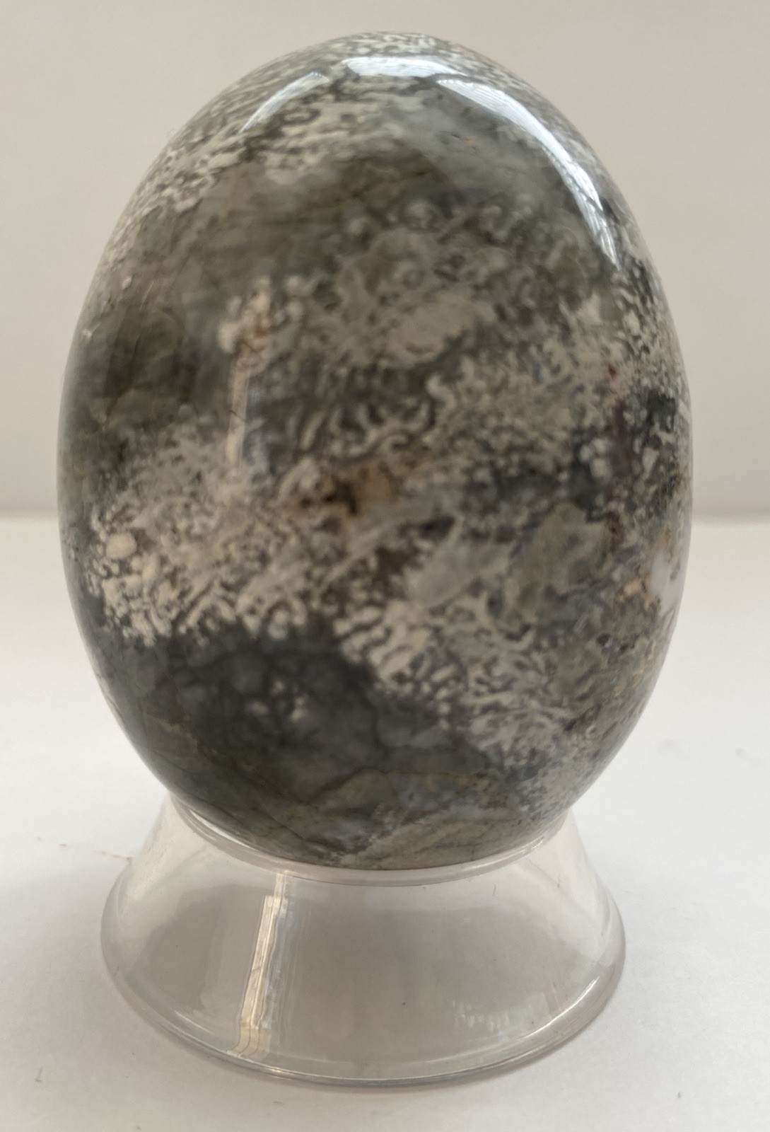Natural Onyx Stone Egg With Stand Hand Polished Banded Agate Calcite Crystal