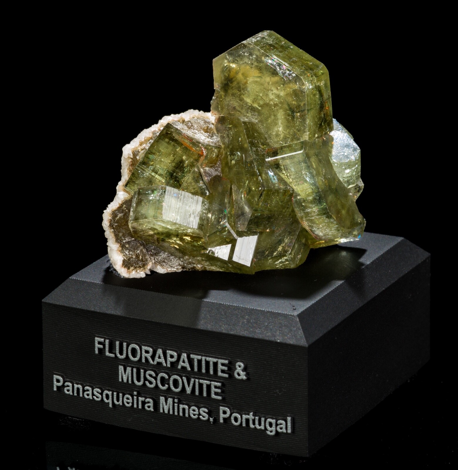 Fluorapatite & Muscovite from Panasqueira Mines, Portugal