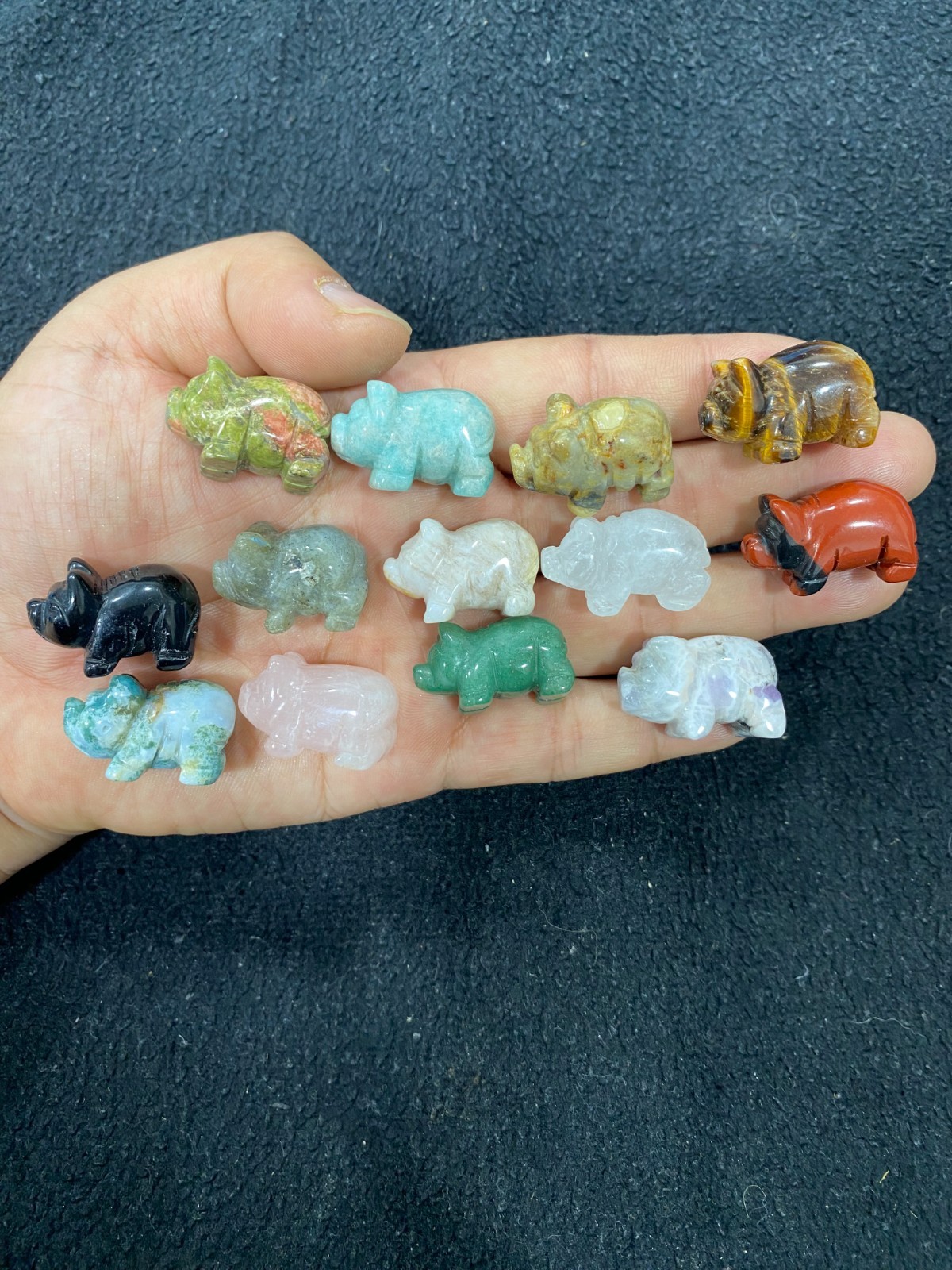 5pcs Wholesale Natural Mixed Quartz Crystal Carved pig skull reiki healing gift