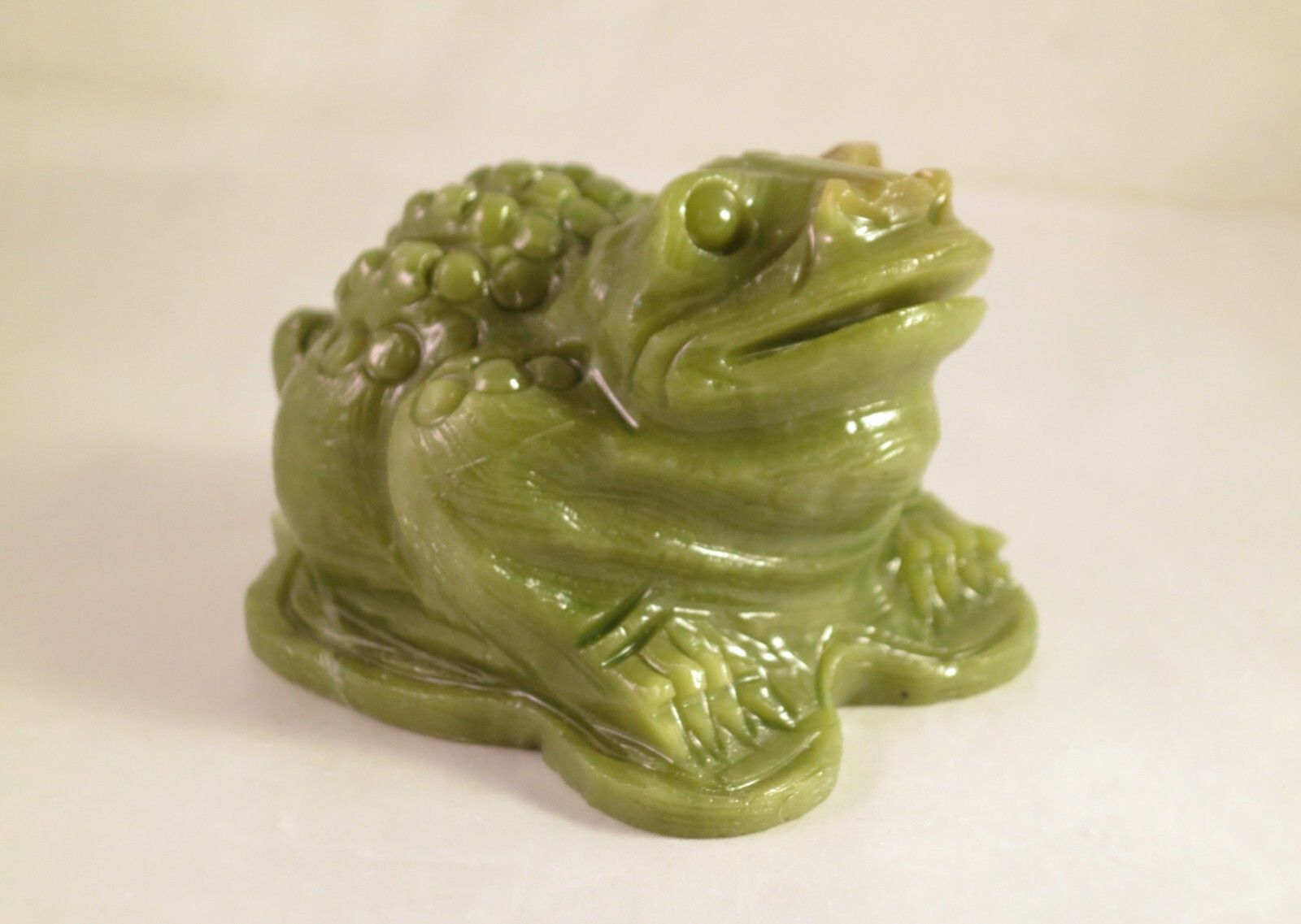 3.6″ GREEN SERPENTINE Carved and Polished TOAD/FROG – PERU