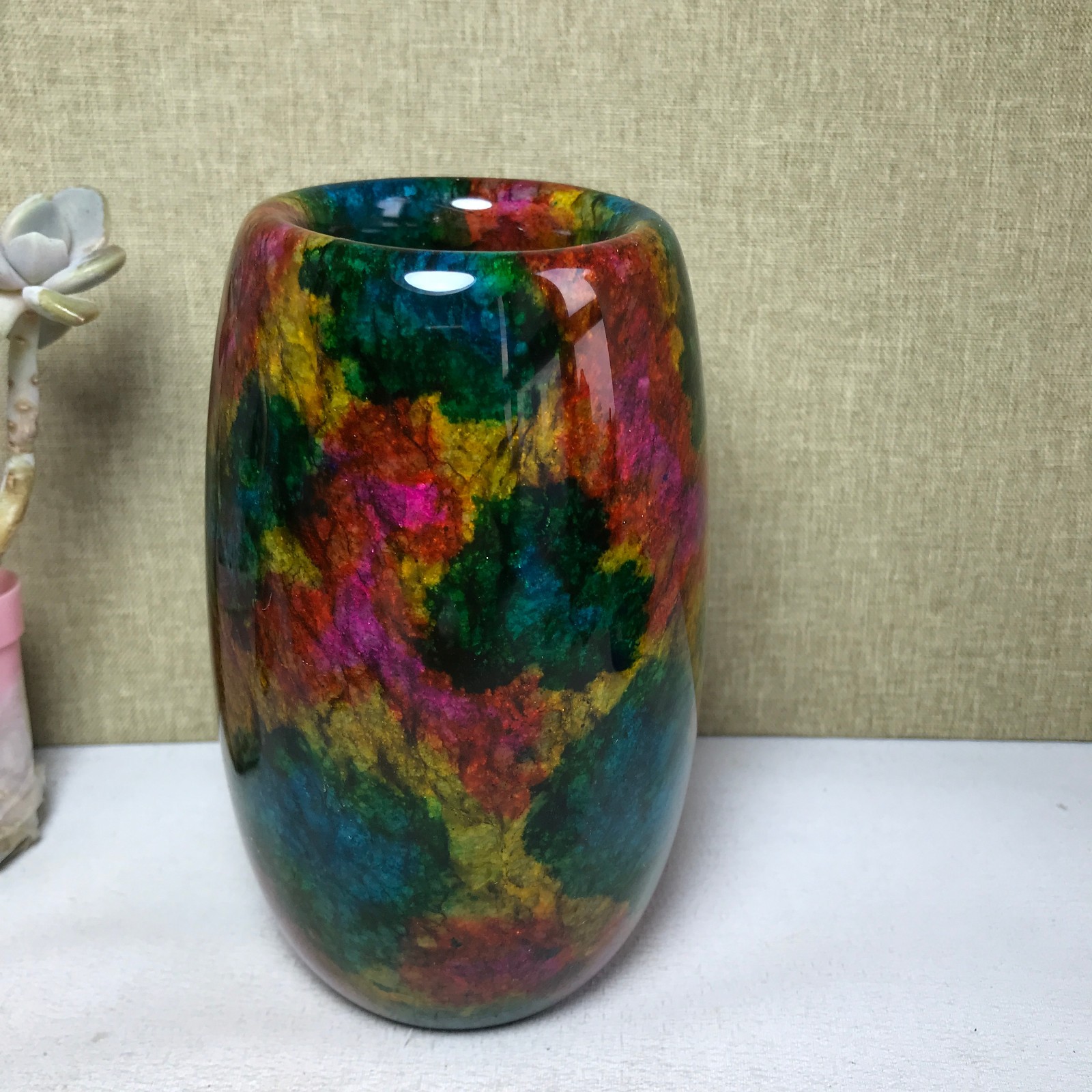 Natural “Seven Colors Jade” vase specimen -Taiwan China 1140g 129mm A2928