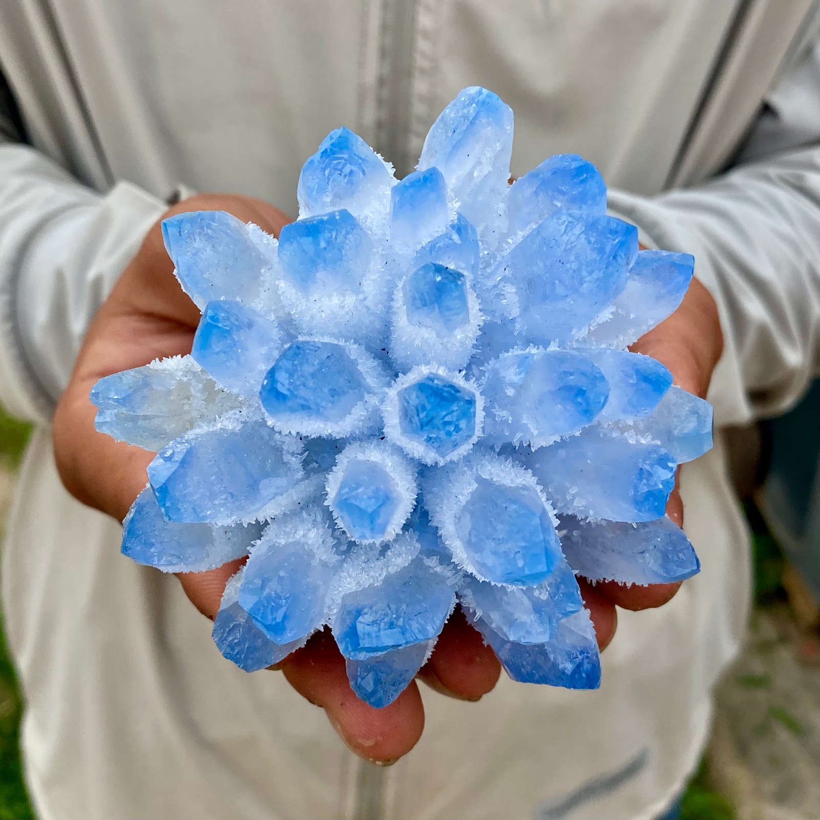 423G New find blue phantom crystal quartz cluster mineral specimen healing