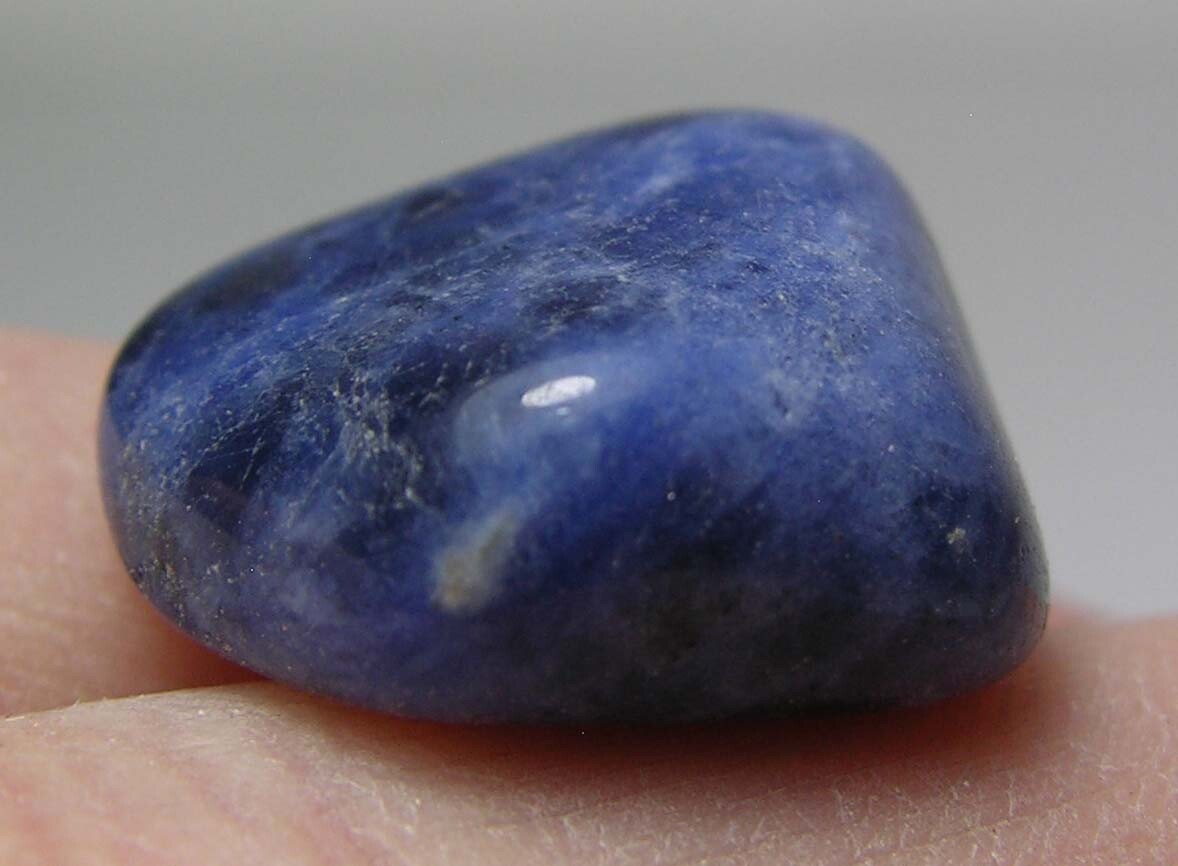 #6 14.20ct Africa 100% Natural Tumbled Rough Sodalite Specimen 2.80g 16.00mm