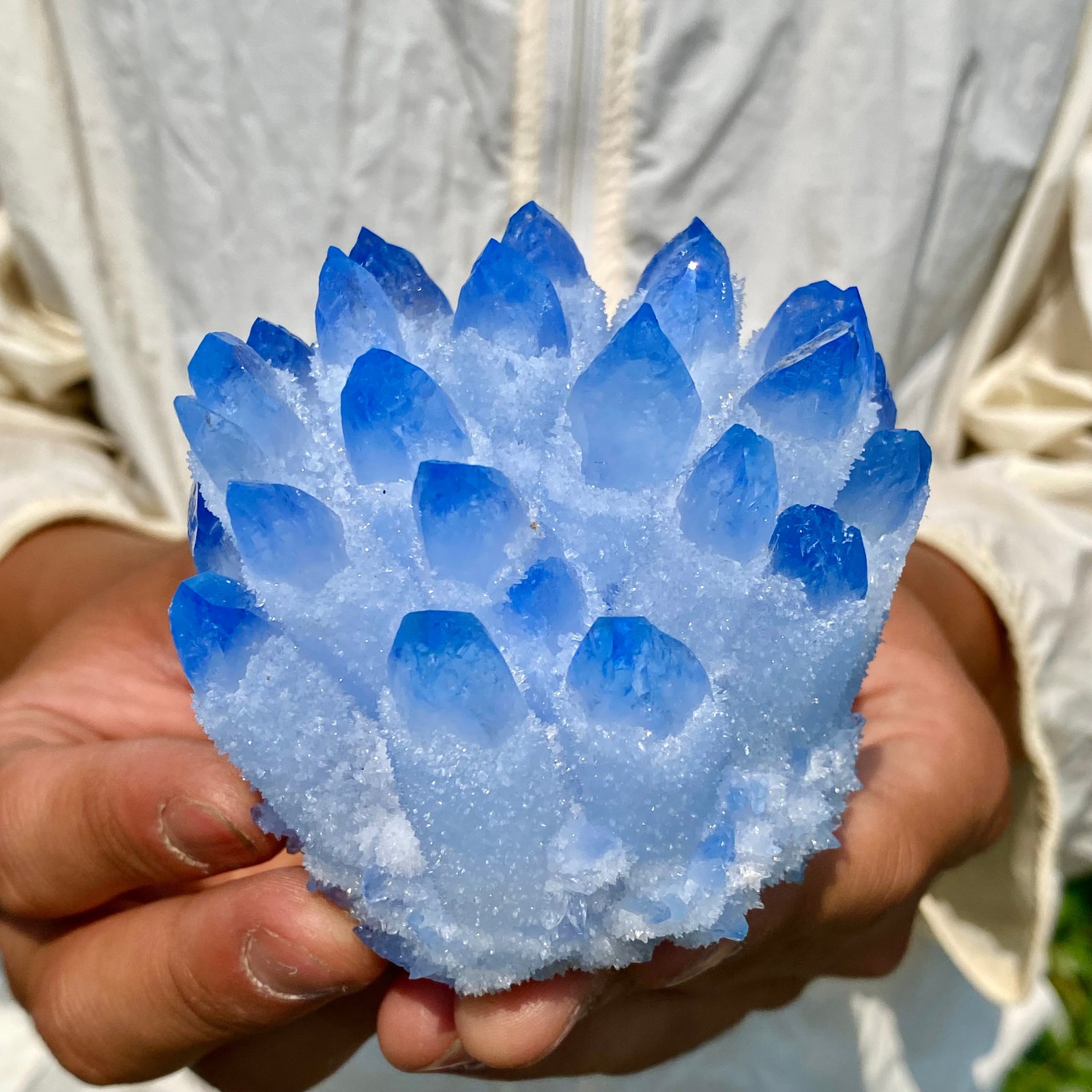 400G Newly discovered blue crystal cluster flower shaped mineral specimen