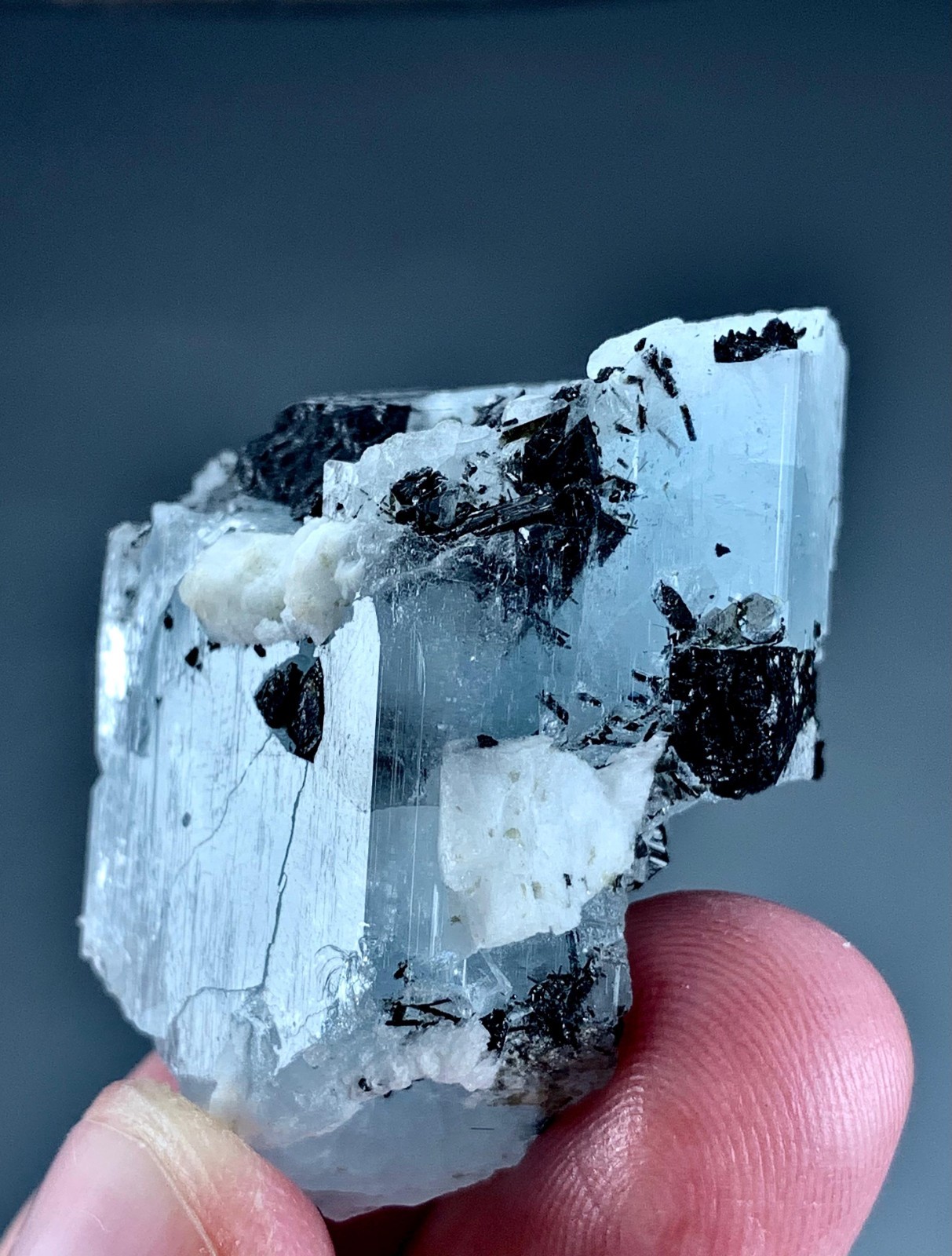 136 Carat Aquamarine Crystal Specimen From Pakistan
