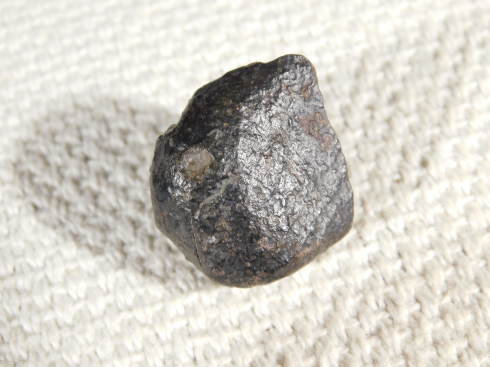 Small Stony METEORITE With Dark Fusion Crust 100% Natural Fell in Libya 16.2gr