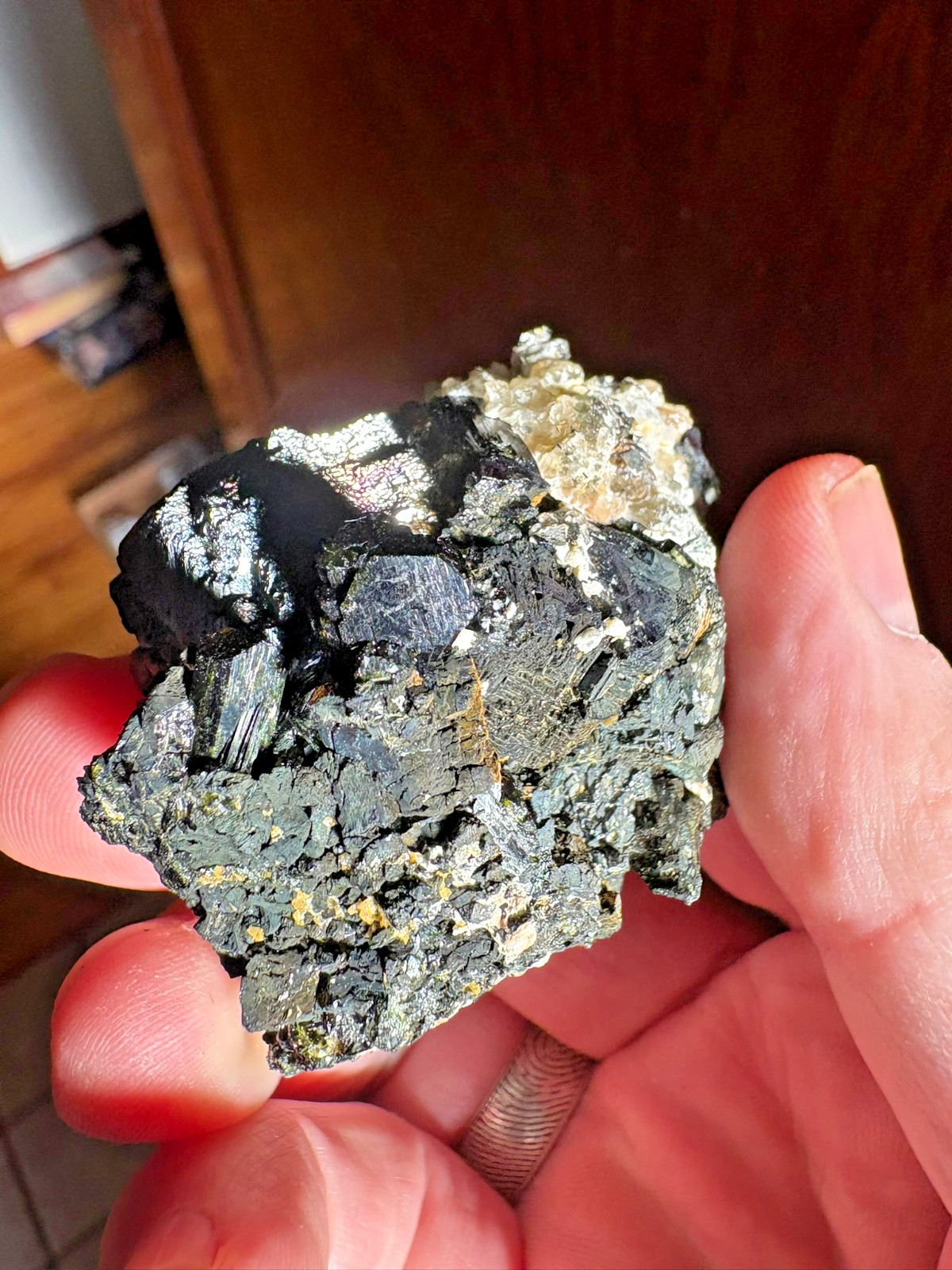 Magnetite, complex crystal, on Epidote, Cerro San Cristobal, Canete, Peru