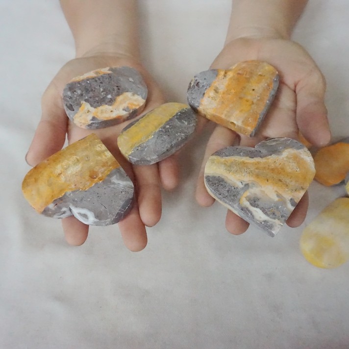 2.2LB 13Pcs Natural Bumble Bee Jasper Quartz Crystal Heart Palm Stone Healing