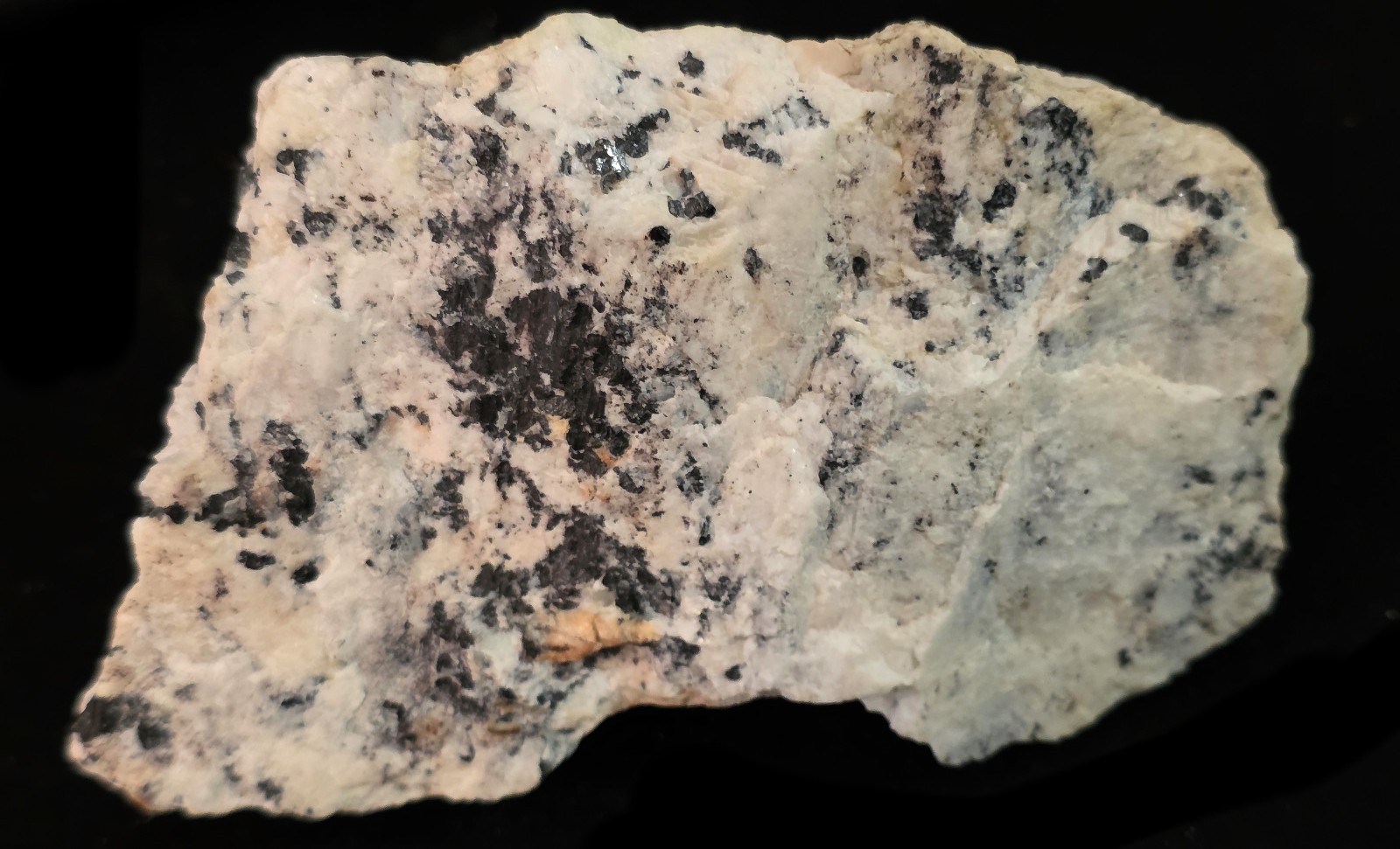 FRANKLIN NJ FLUORESCENT BRIGHT GREEN WHITE WILLEMITE-FIRE ENGINE RED CALCITE