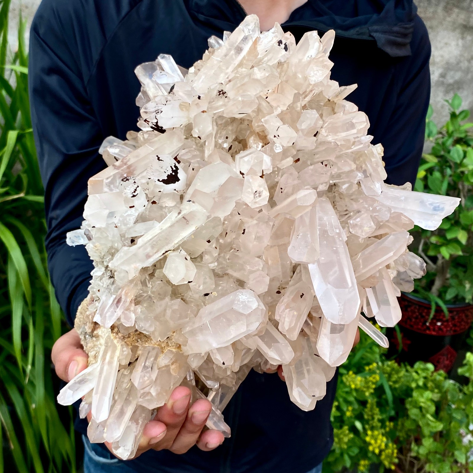 23.69LB ransparent, natural and beautiful white quartz crystal cluste