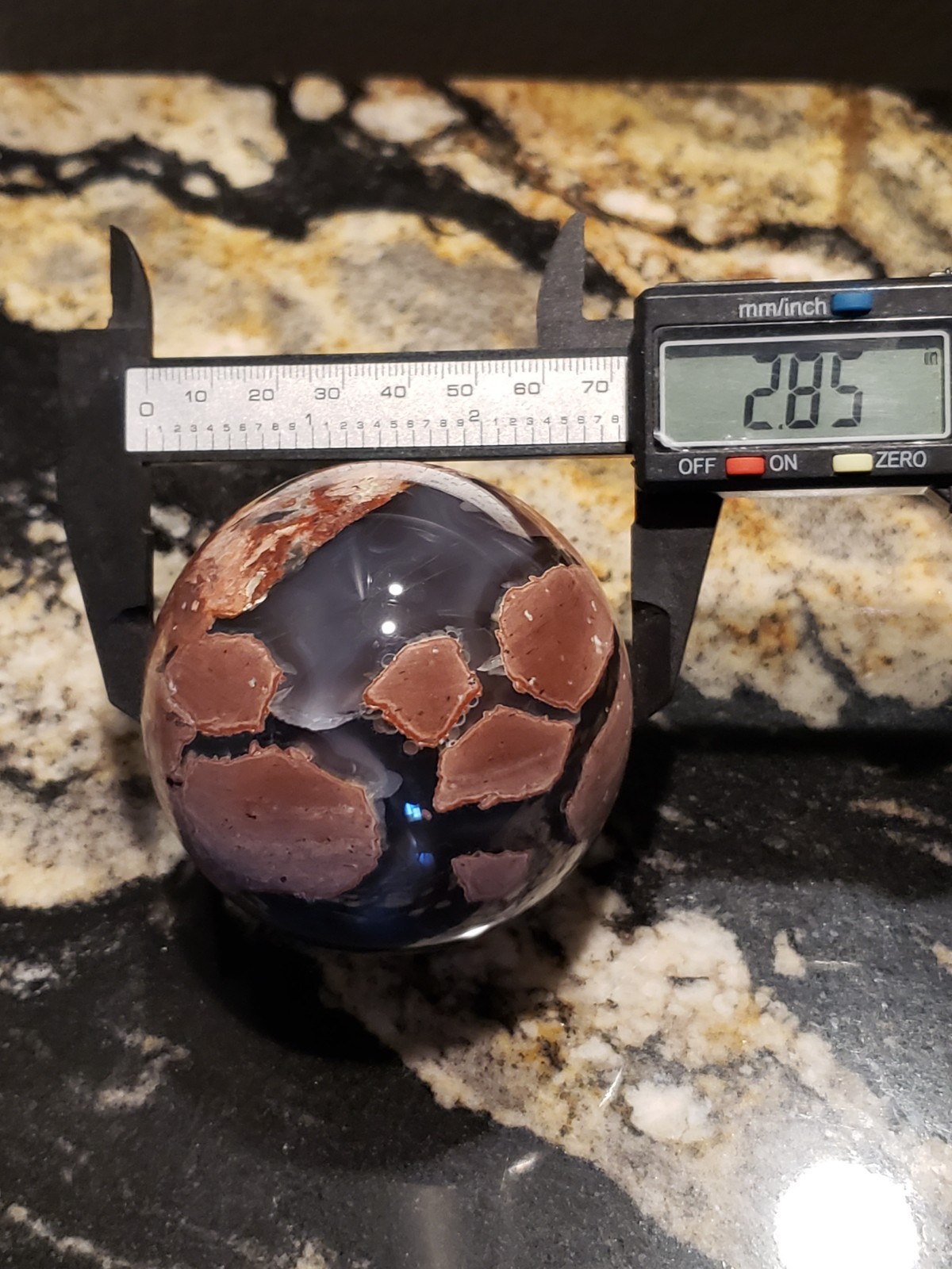 2.85″ Football Agate Volcanic Sphere Ball Orb Stunning Green UV, 526g or 1.2 lbs