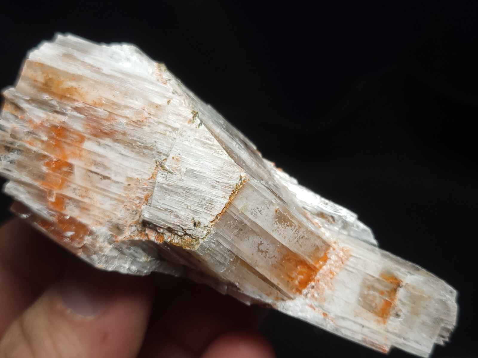 Kernite w/ Realgar Specimen from Boron, CA 3.5″x1.5″x1.25″ (65.6 Grams)