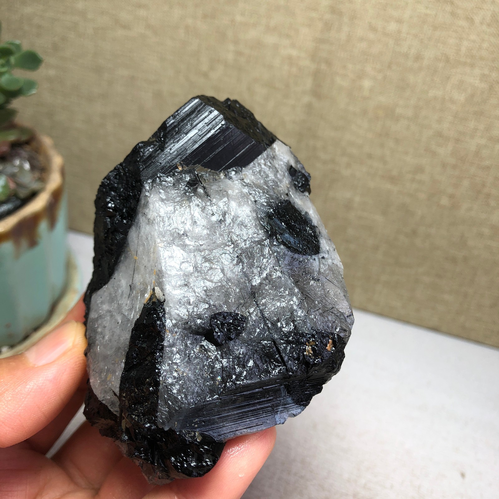 252g Natural tourmaline Crystal paragenesis gemstone original Specimen A4822