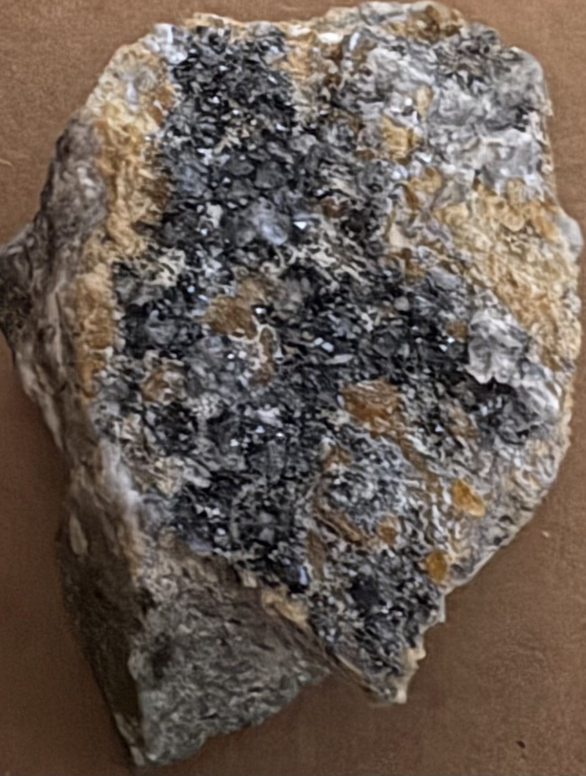 Chondrodite with Magnetite, Quartz & Calcite (UV) – Palabora Mine, South Africa