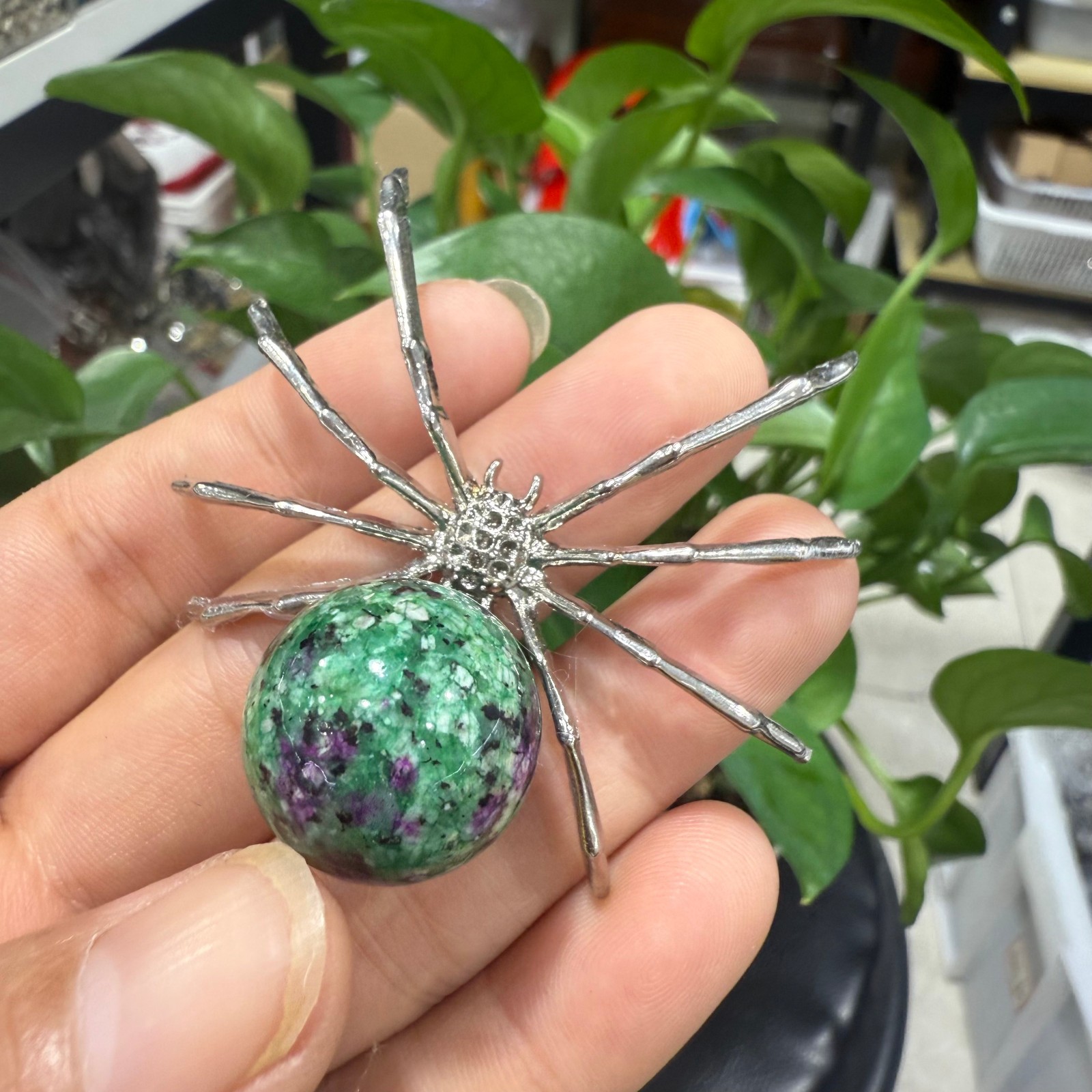 1pc Natural red Green gem Spider Skull Quartz Crystal Carved Reiki Healing
