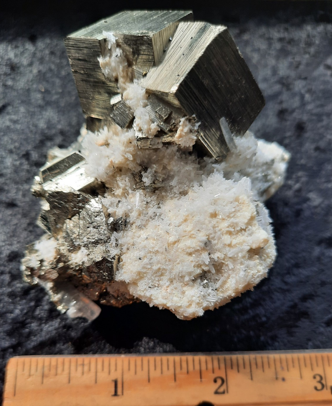 Pyrite Crystal CUBE Cluster With Druzy Calcite Crystals From Peru 228gr