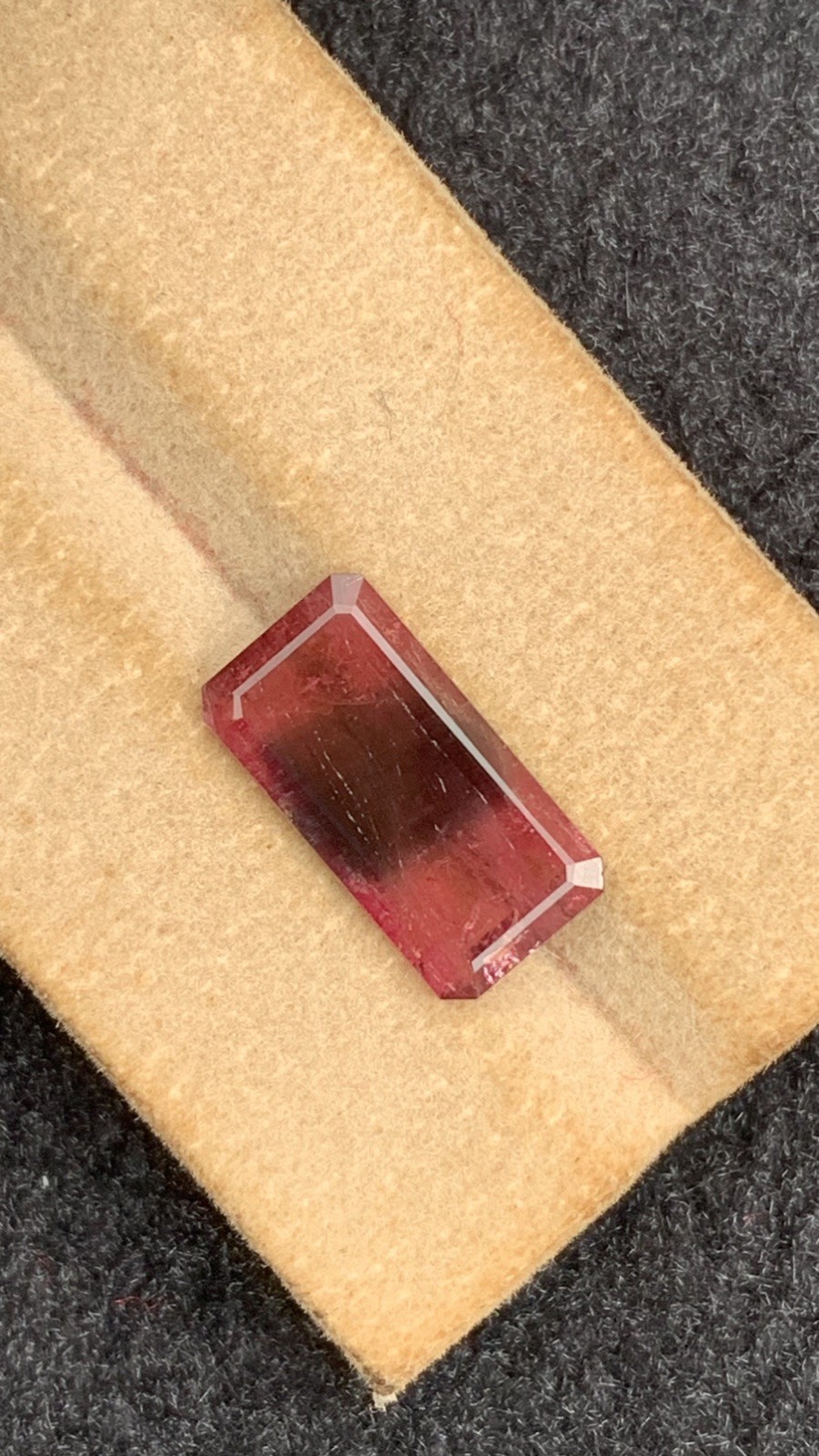 4.60ct natural rare pink & dark brown color in the middle bi colors tourmaline