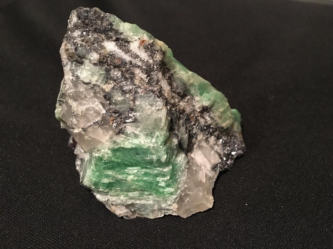 KB: GREAT!! BRIGHT!!! SW FL. BLUE/WHITE PB-RICH ORTHOCLASE FROM NSW, AUSTRALIA