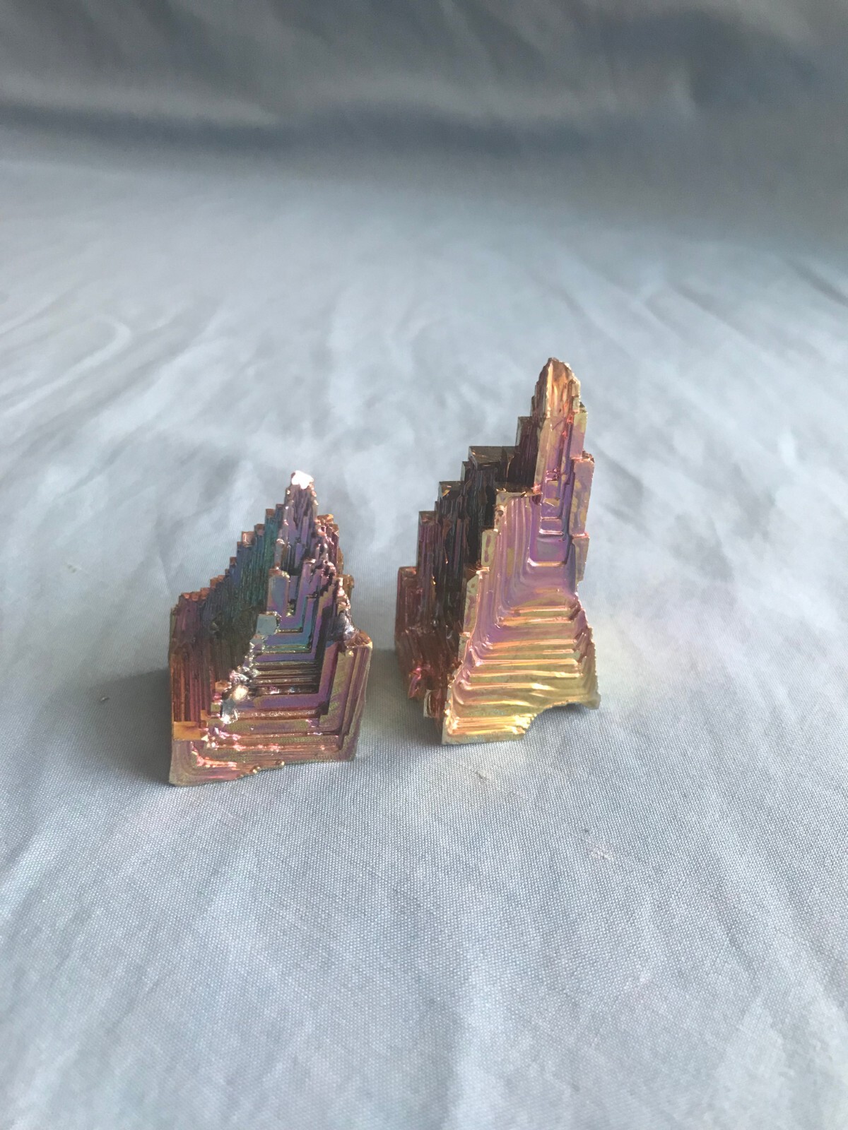 2 Pieces 3.8 Ounce TW ~ 1-3/4″ to 2-1/8” Tall Rainbow Bismuth Crystals Tower