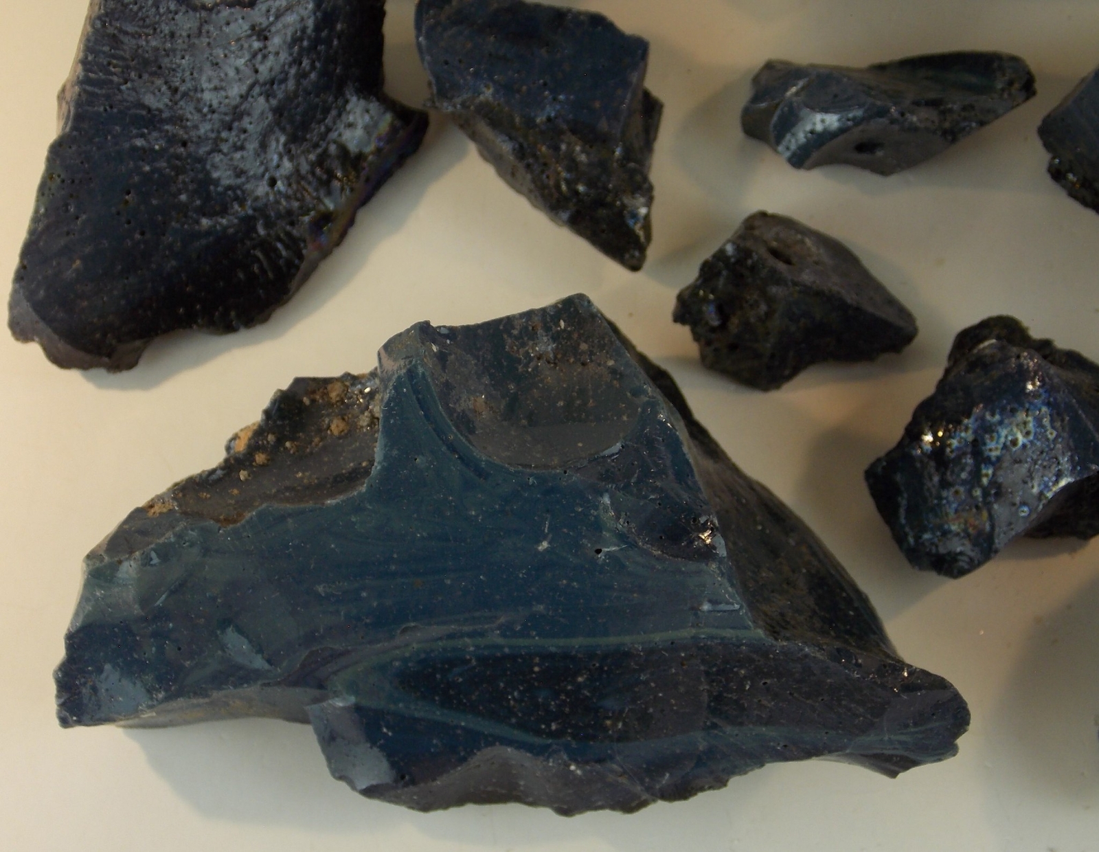 GRAY and BLUE SLAG GLASS – Lot of 10 pieces – 642 grams / 9.6 cm – GERMANY 27481