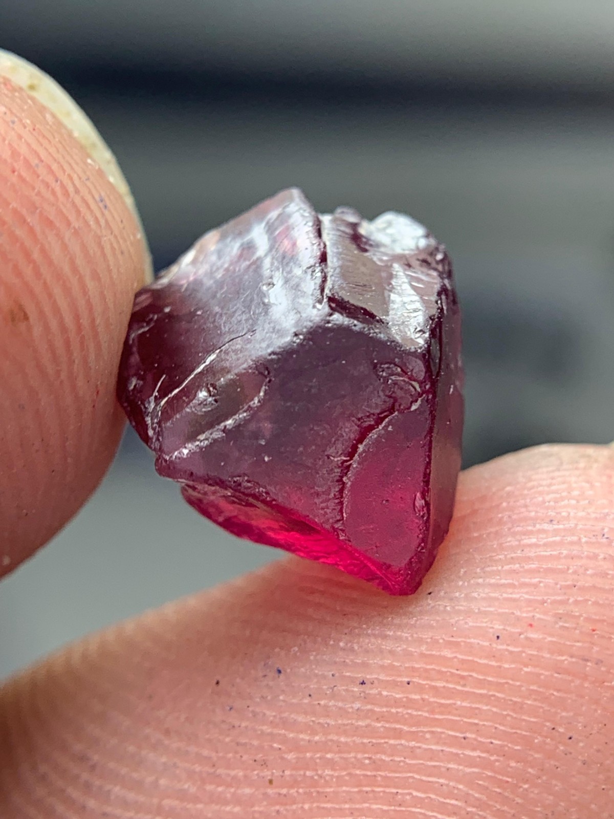 3 Crts Gorgeous Facet Grade Nice Hot Purple Umbalite Garnet For Cutting