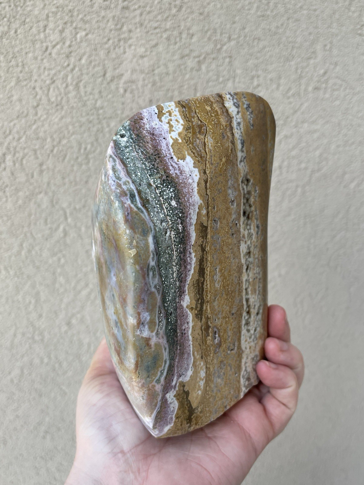 Hand Carved and Polished OCEAN JASPER crystal – 2062g, 4.545 – large sculpture