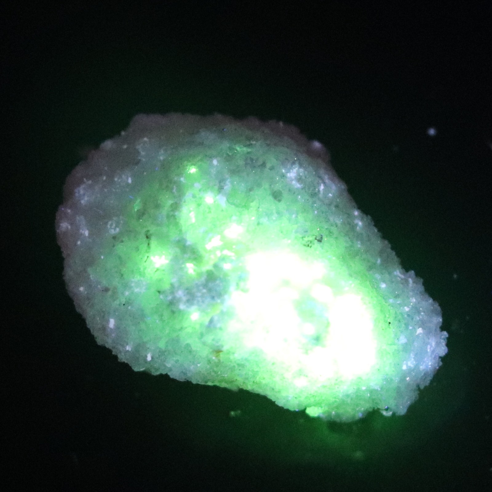 Fluorescent Mineral Specimen: Gypsum Selenite with Novacekite, Mexico (SEL626)
