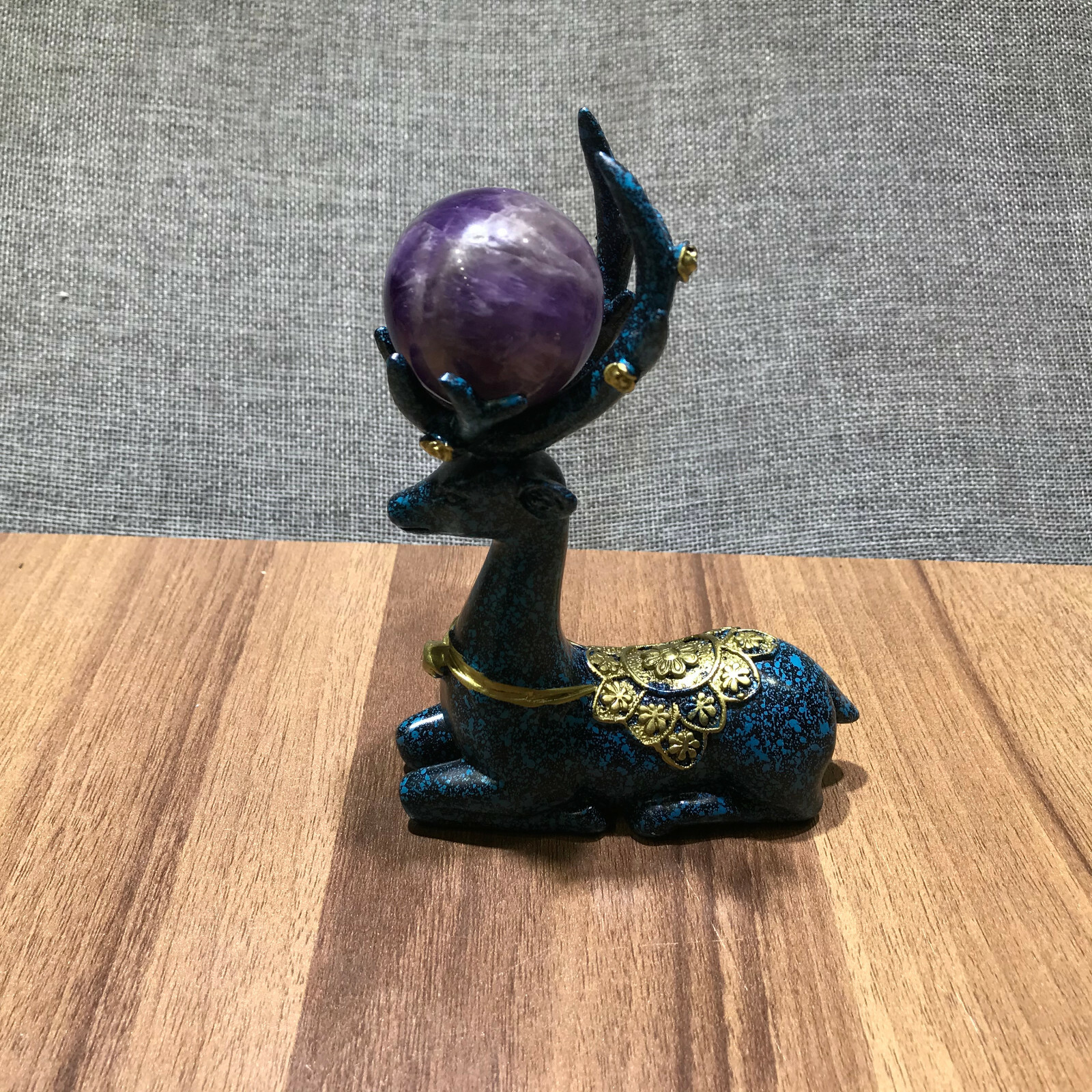 1pcs natural dreamy amethyst quartz magic Sphere crystal ball healing deer Base