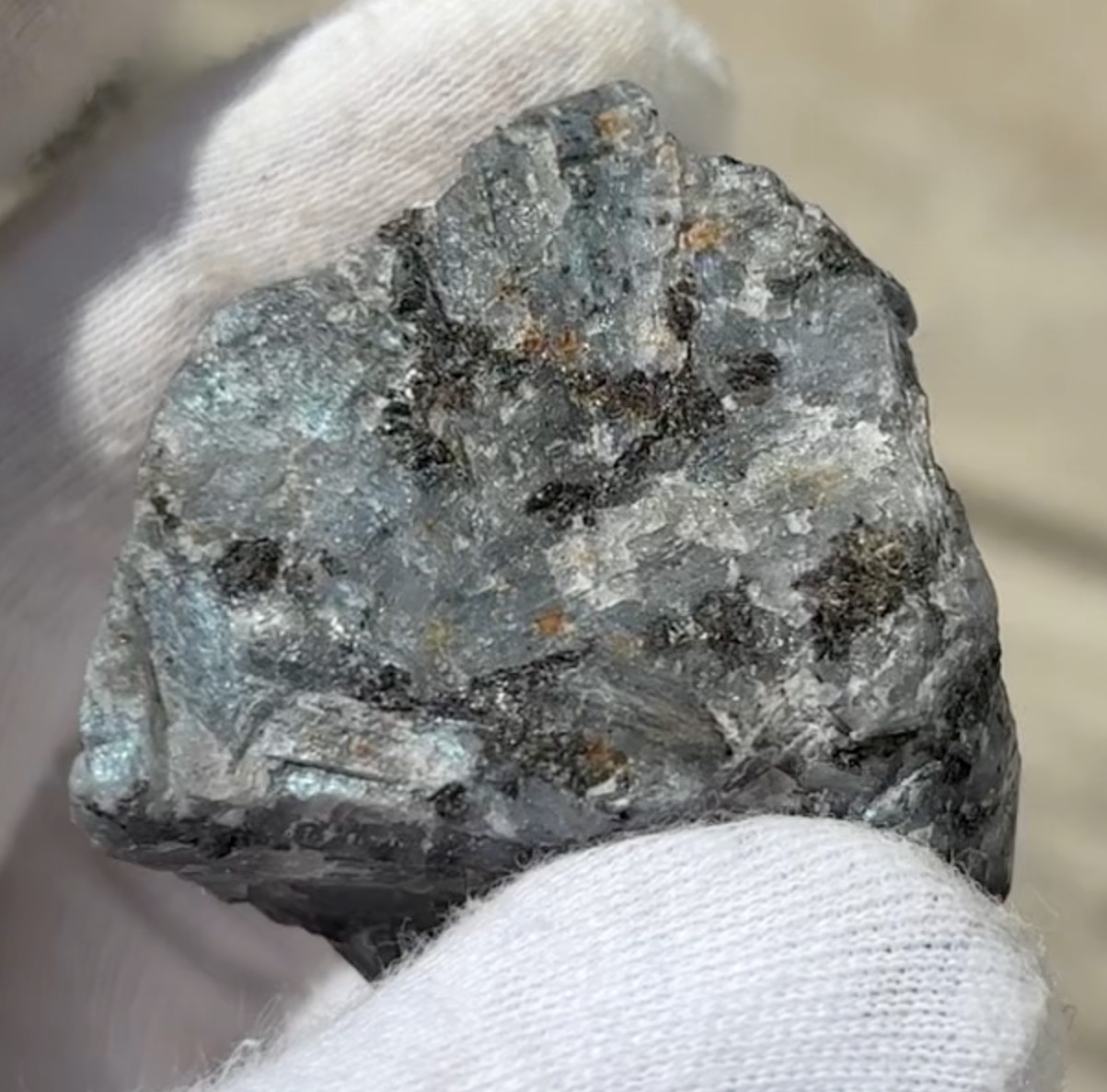 SEE VIDEO 2.5LB LOT FLASHY LARVIKITE LARVAKITE ROUGH SPECIMENS FLASH RAW LARGE-R