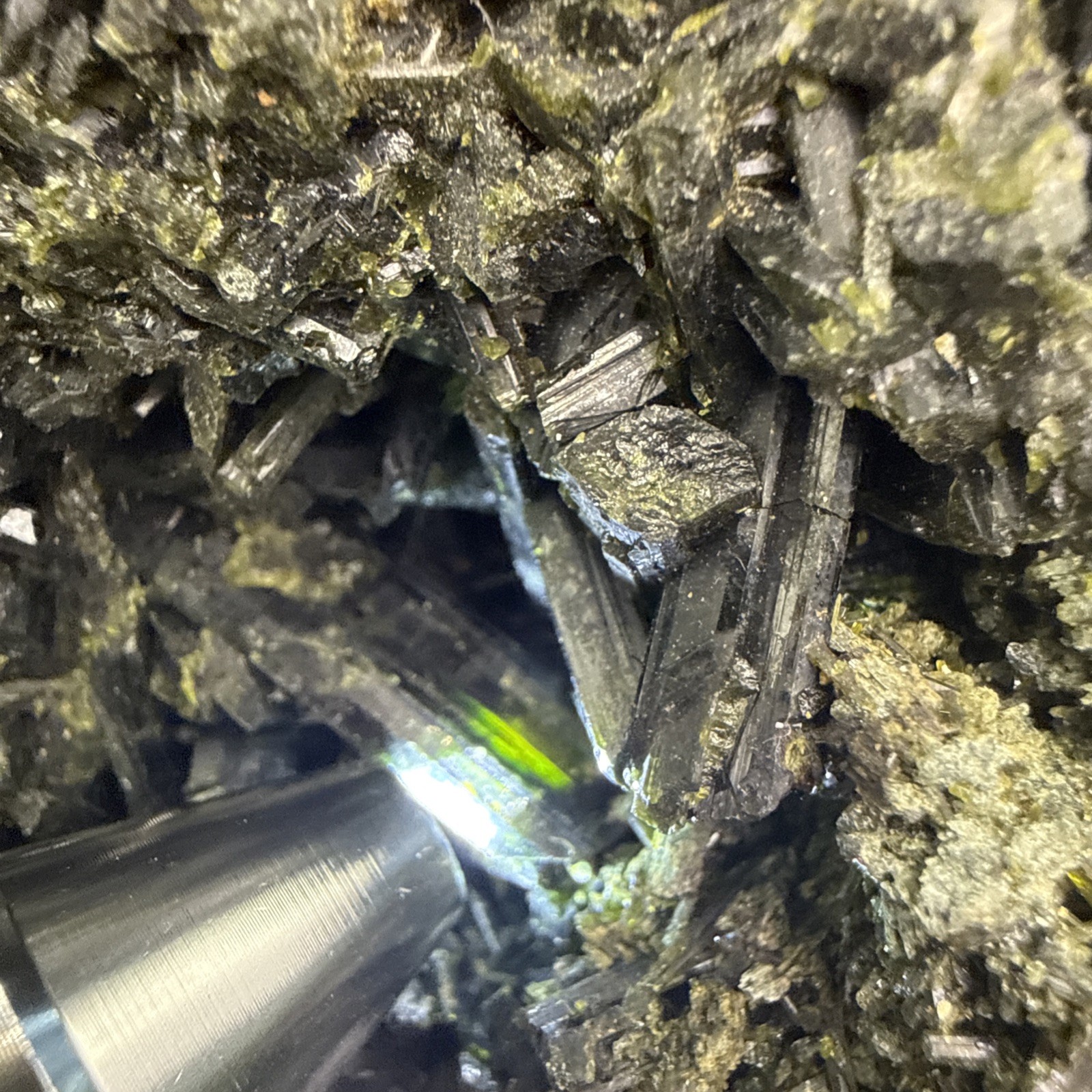 1.6 Lb Large Natural Epidote On Matrix From Pakistan. A+ Specimen,Minerals,Gems.