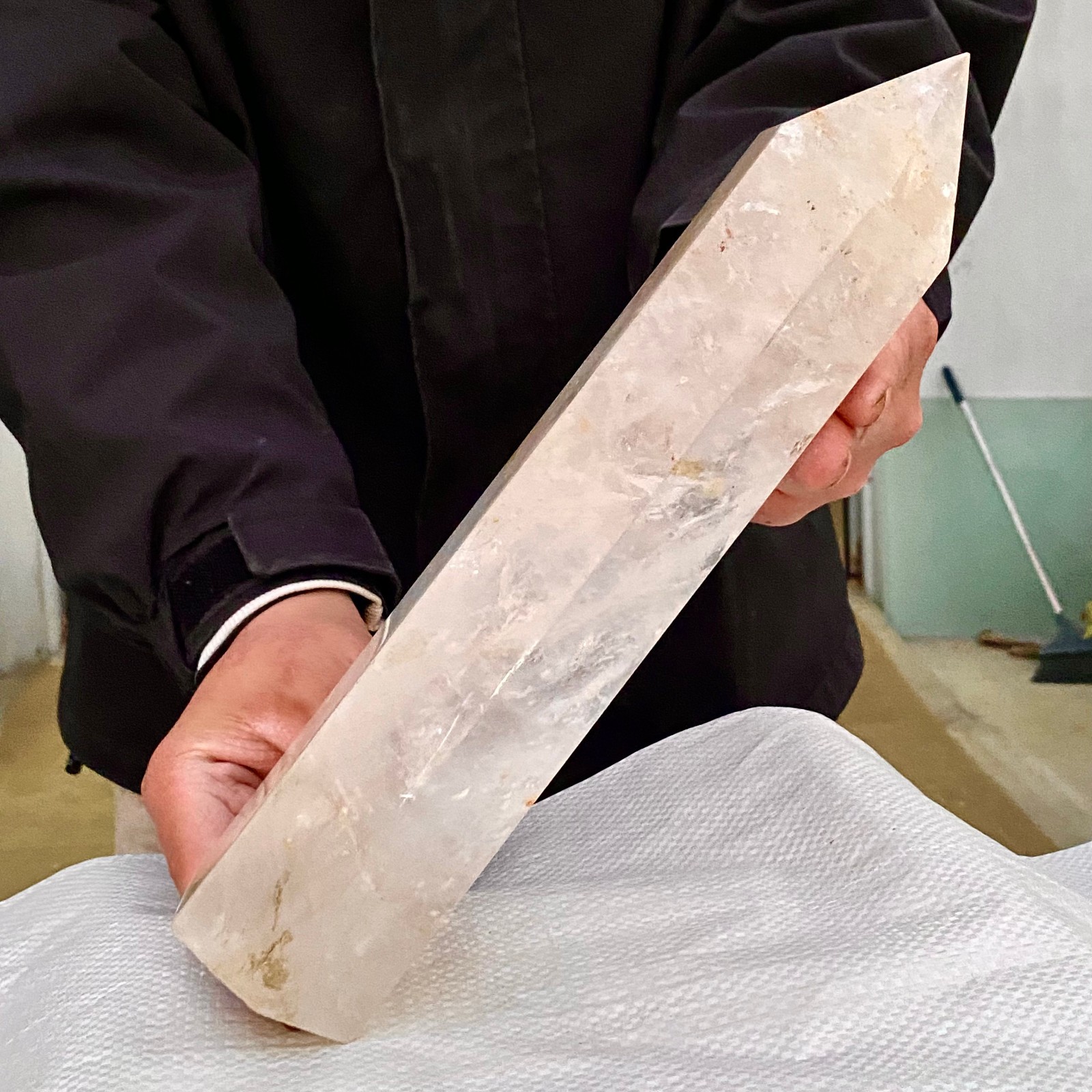 4.1LB Large Natural Clear Quartz Crystal Wand Point Obelisk Specimen Reiki